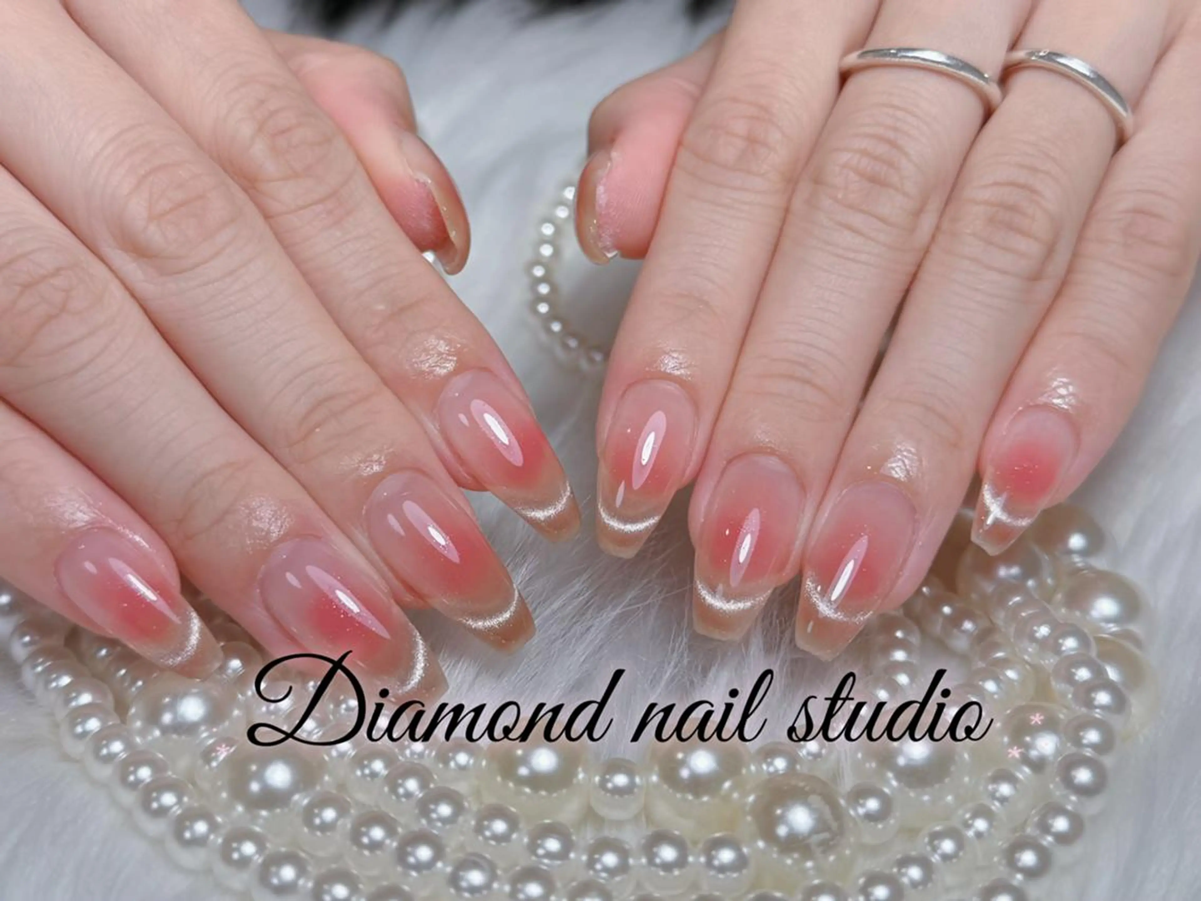 ネイル キラキラネイル 韓国ネイル マグネットネイル マットネイル 持ち込み ハンドネイル ハンドケア Hana 🎗のネイルデザイン