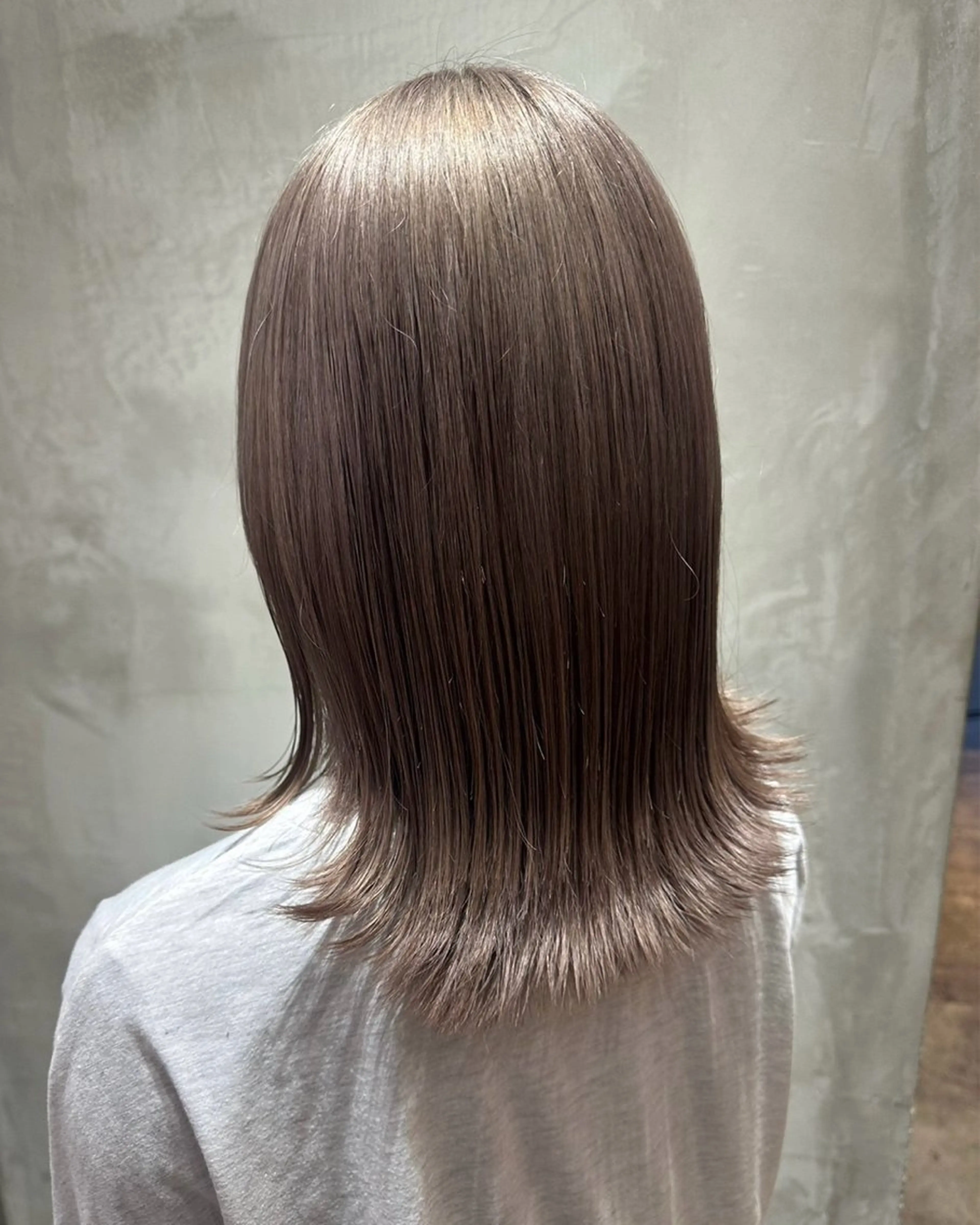 ミディアム カラー ベージュカラー ミルクティーベージュ 渋谷/レイヤーボブ・ 韓国ボブ特化/楓のヘアスタイル