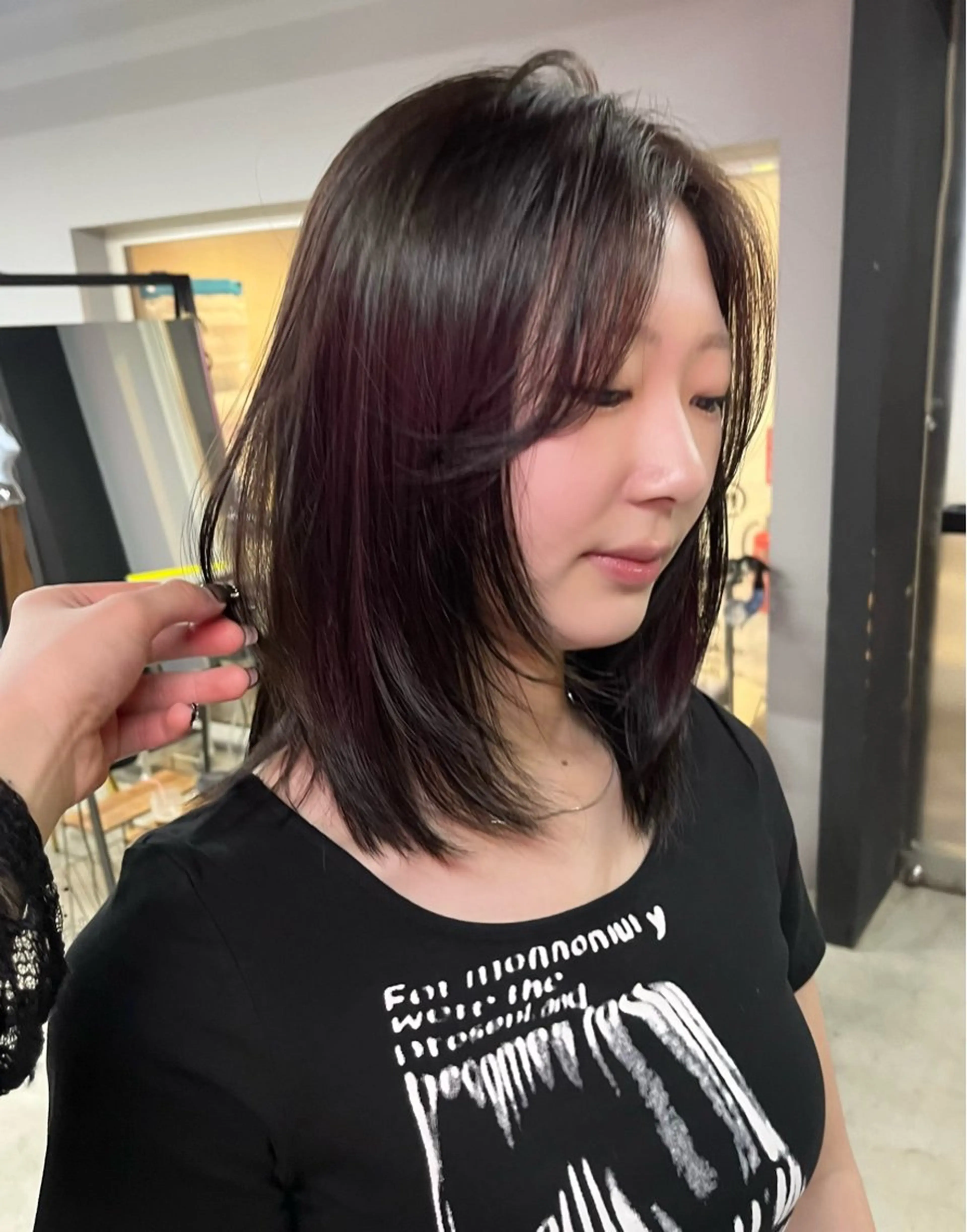 ミディアム 韓国風ヘア レイヤーカット col sapporo所属・あざと可愛い💓 盛れる顔まわり/uiのヘアスタイル