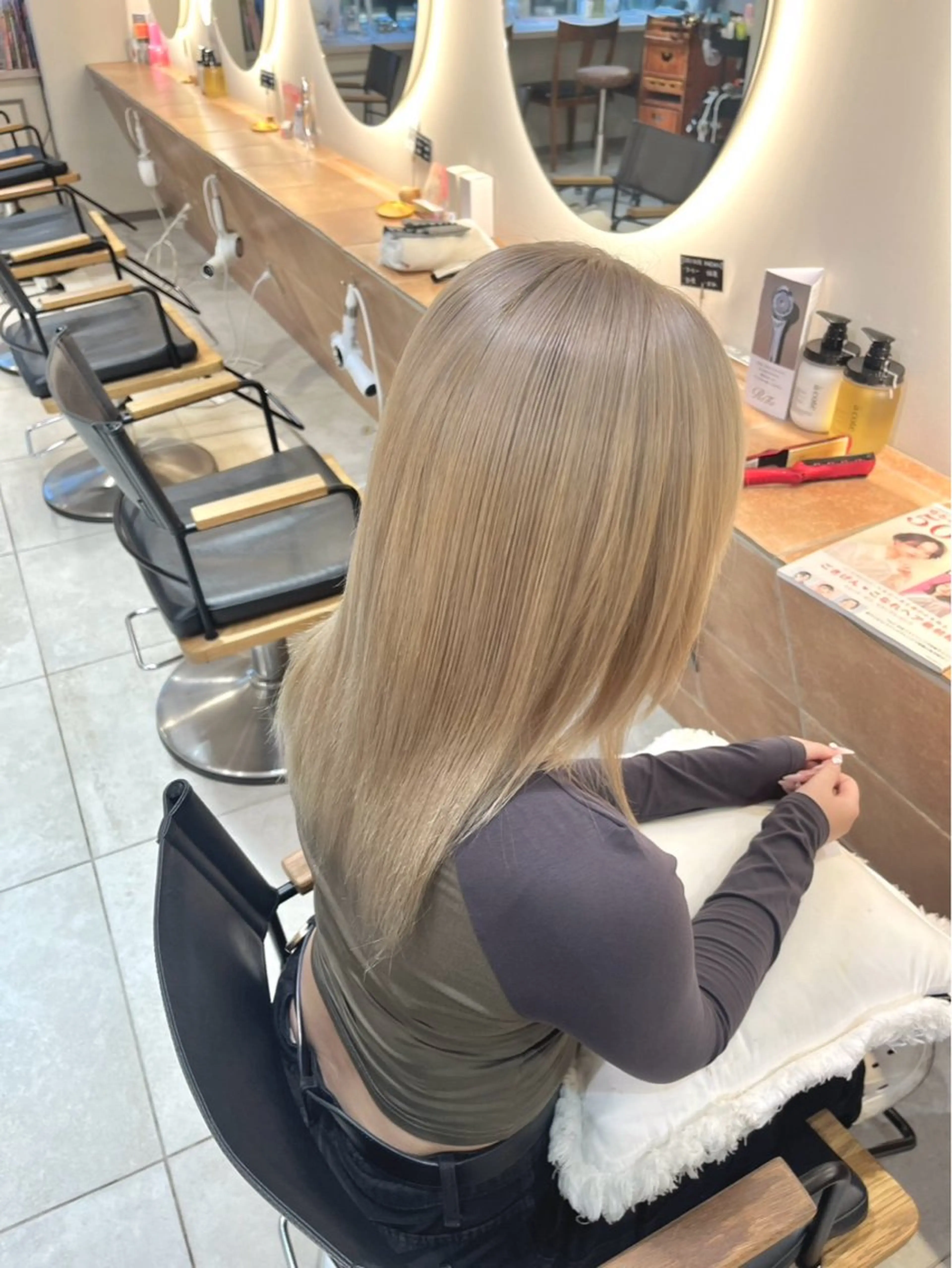 🩶🎀【全頭ブリーチ+カラー】🎀🩶※ブリーチ履歴ない方の写真