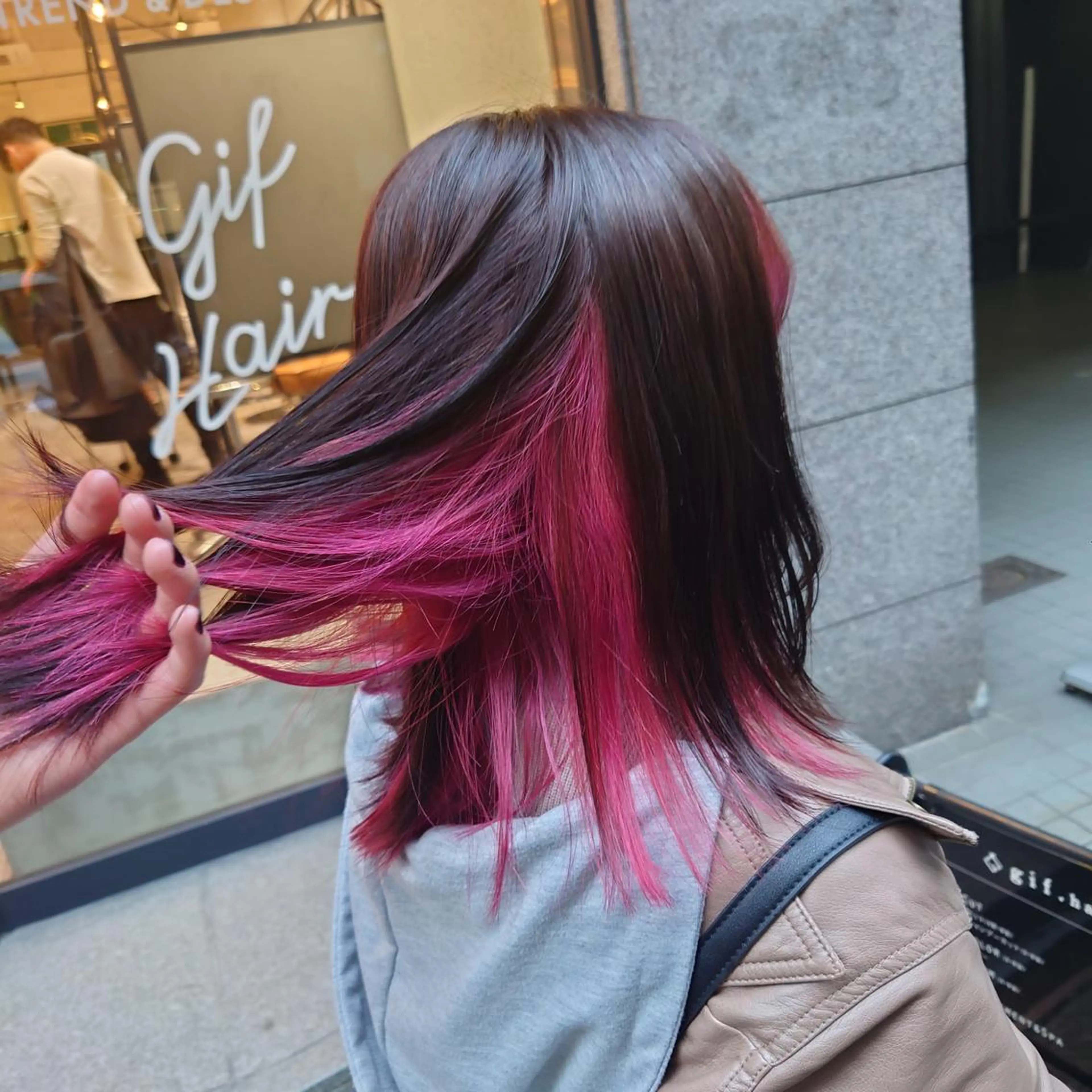 セミロング カラー ブリーチ 髪質改善ストレート Kantaのヘアスタイル