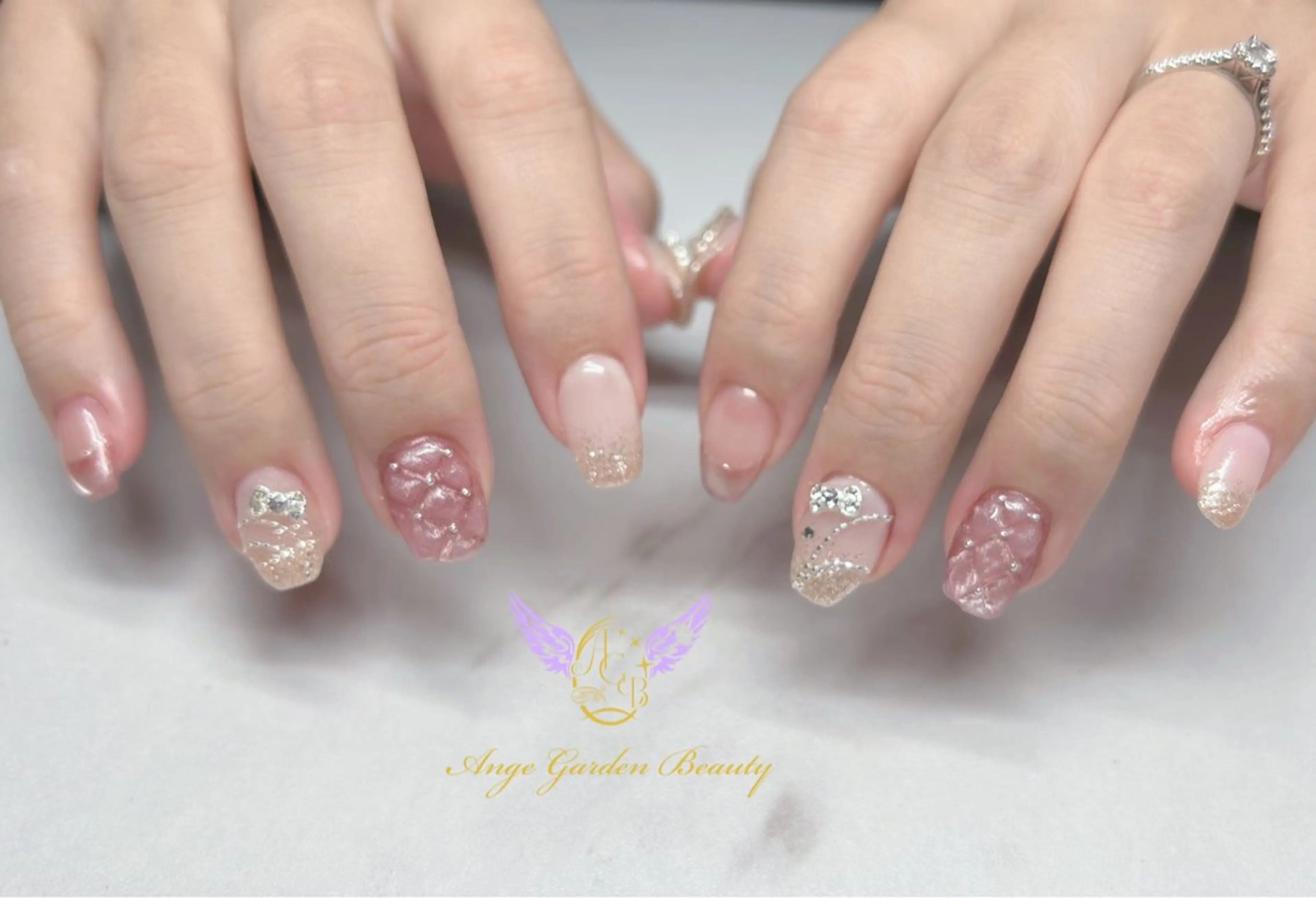 ネイル ガーリー リボン AngeGarden Beautymihoのネイルデザイン