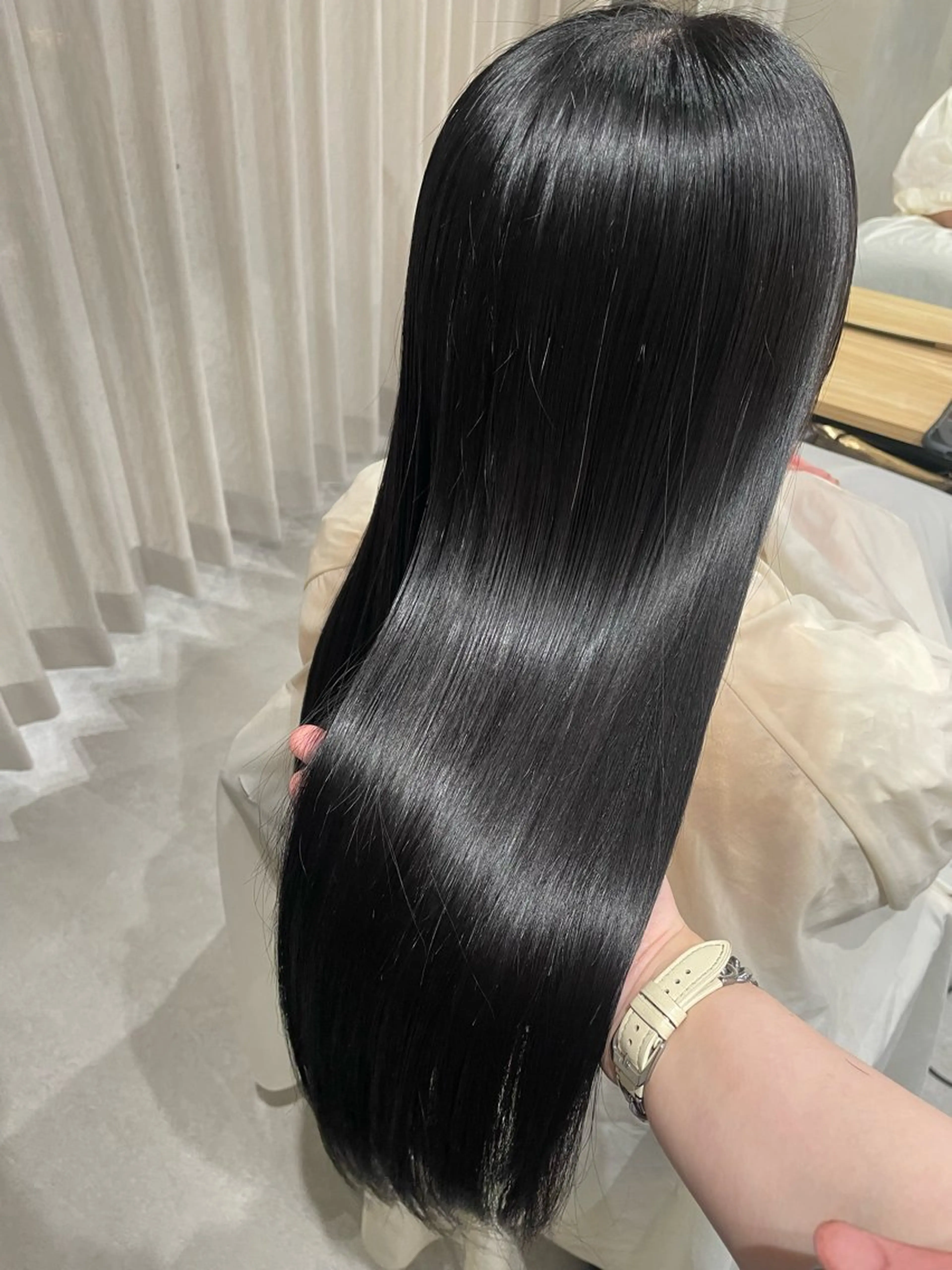 〖 🎀minimo限定価格🪄︎︎ 〗cut+艶イルミナカラー+髪質改善Aujua極11step treatmentの写真