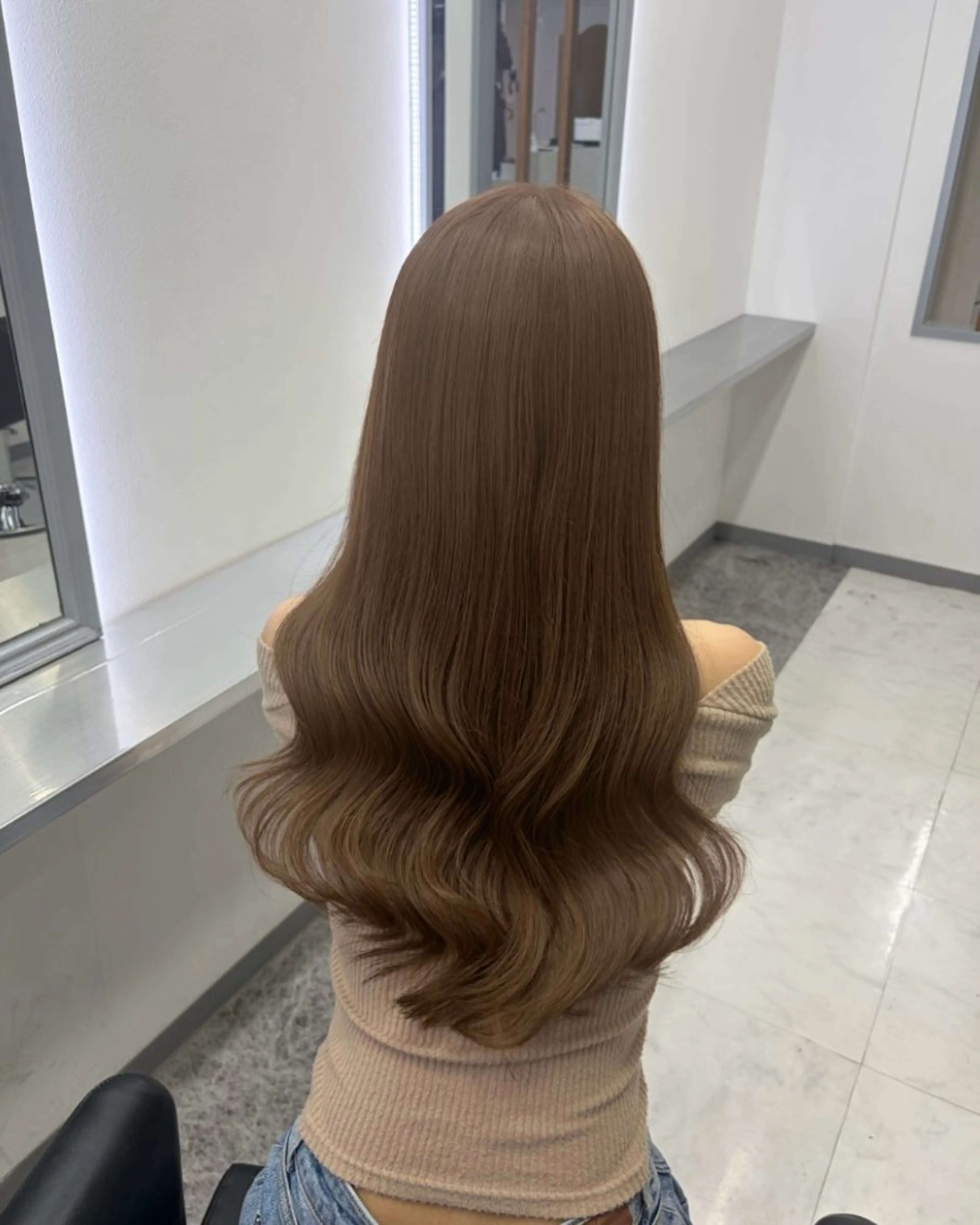 ロング ヘアカラー トリートメント ✨ブリーチなしカラー グレージュSHUTOのヘアスタイル