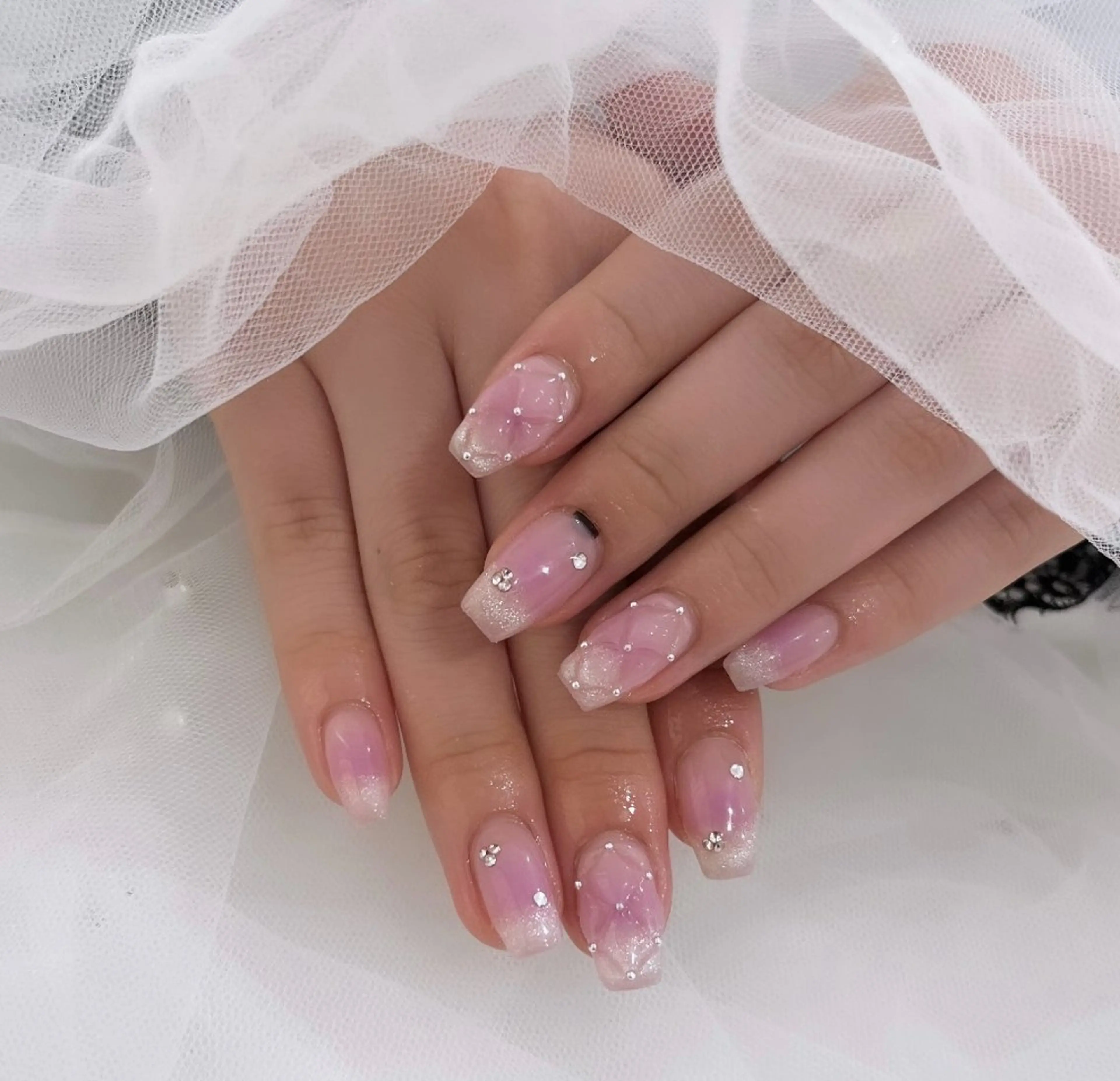 ネイル SALON ELVI.所属・SALON ELVI.のネイルデザイン