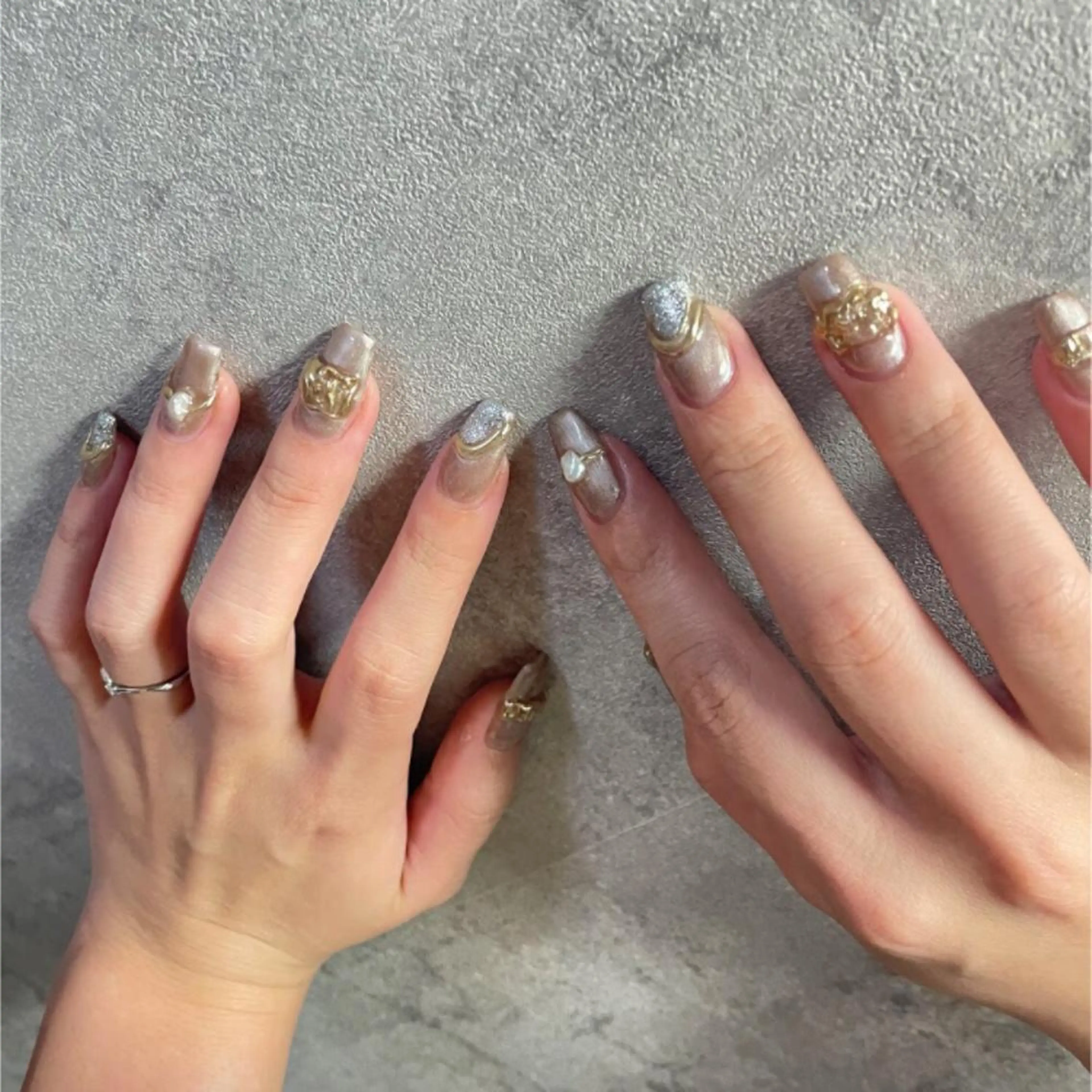 ネイル アートネイル ジェルネイル マグネットネイル ミラーネイル ニュアンスネイル nailstudio eviz新宿店のネイルデザイン