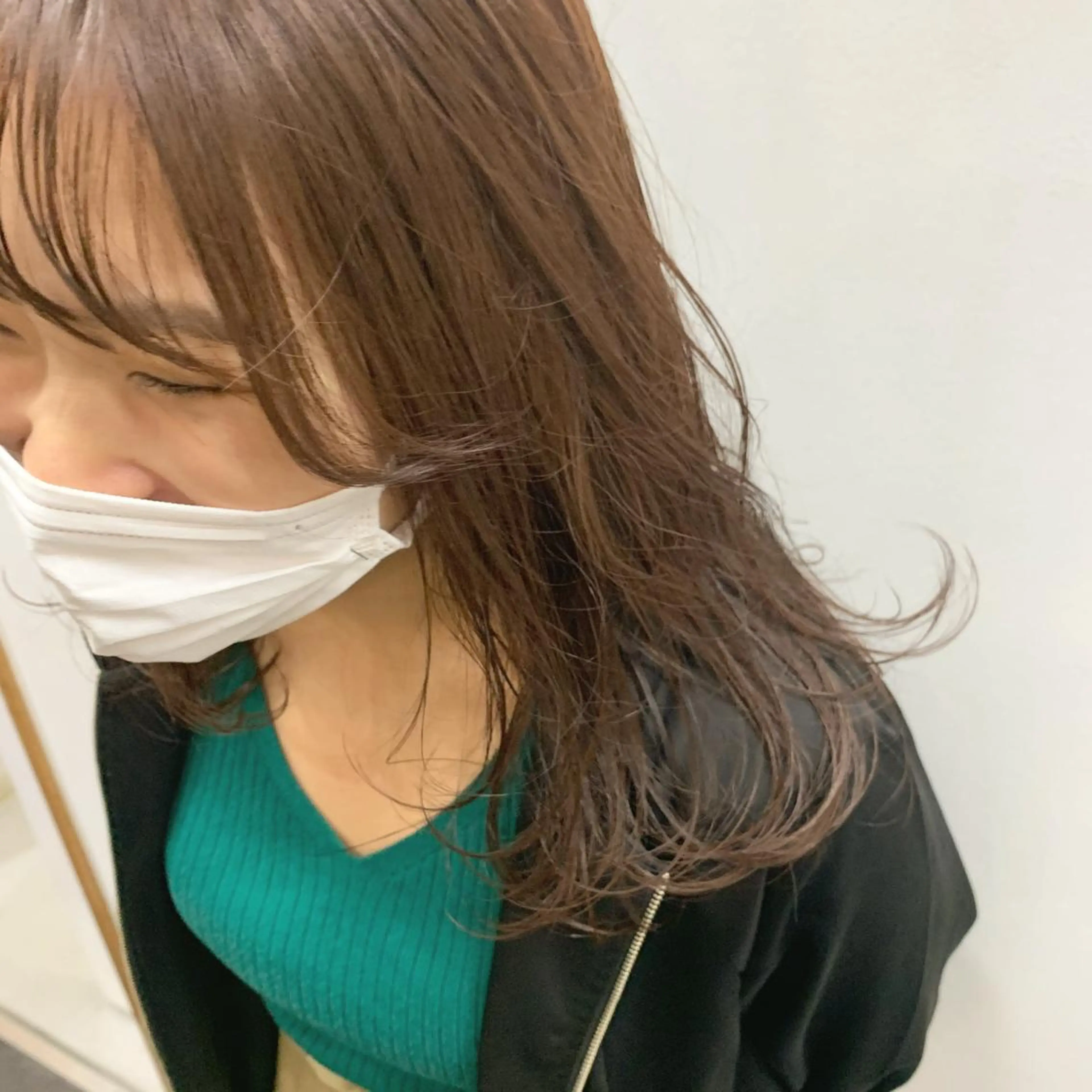 ミディアム lico 新札幌所属・Lilly リリィのヘアスタイル