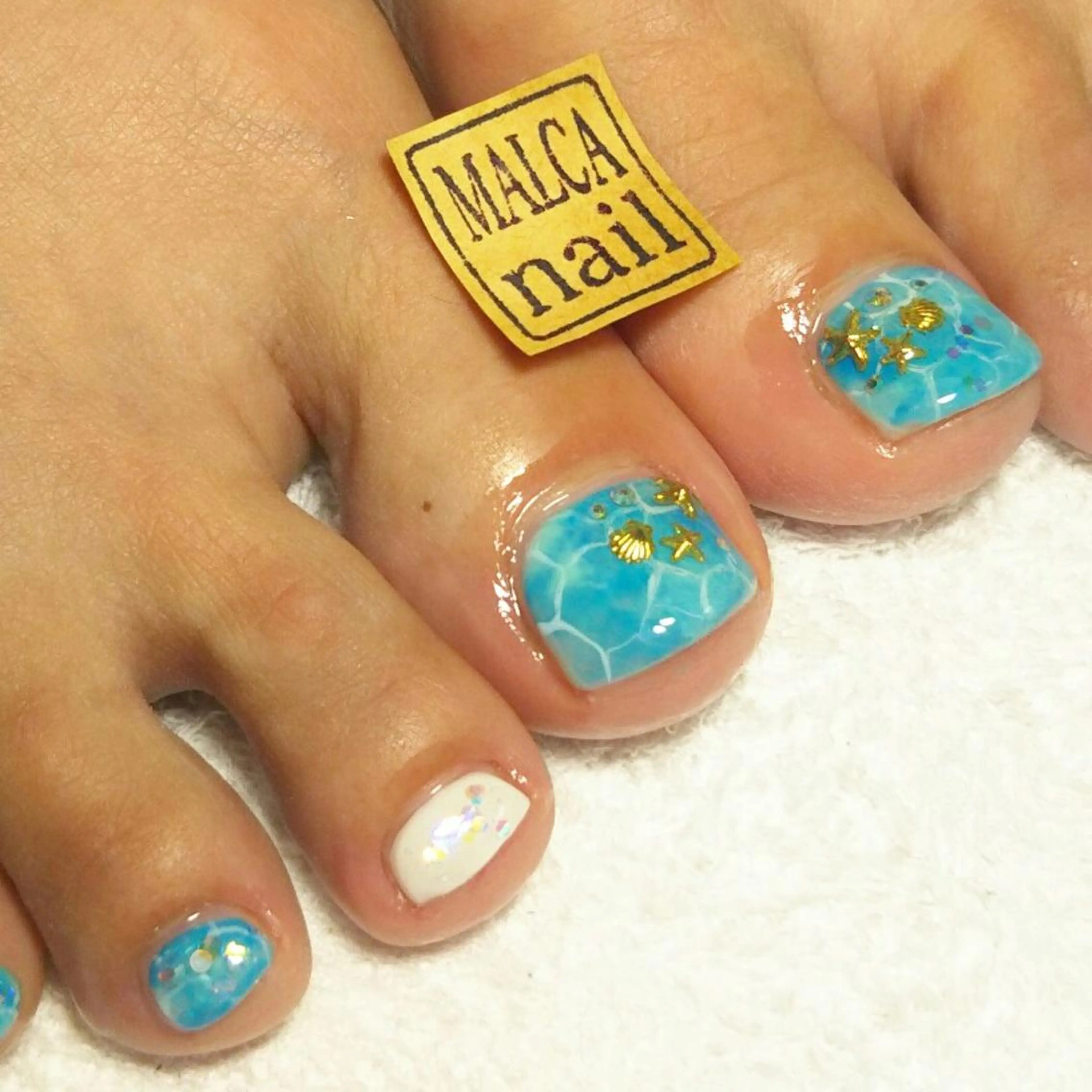 ネイル MALCAnail(マルカネイル)所属・荒木 莉奈のネイルデザイン