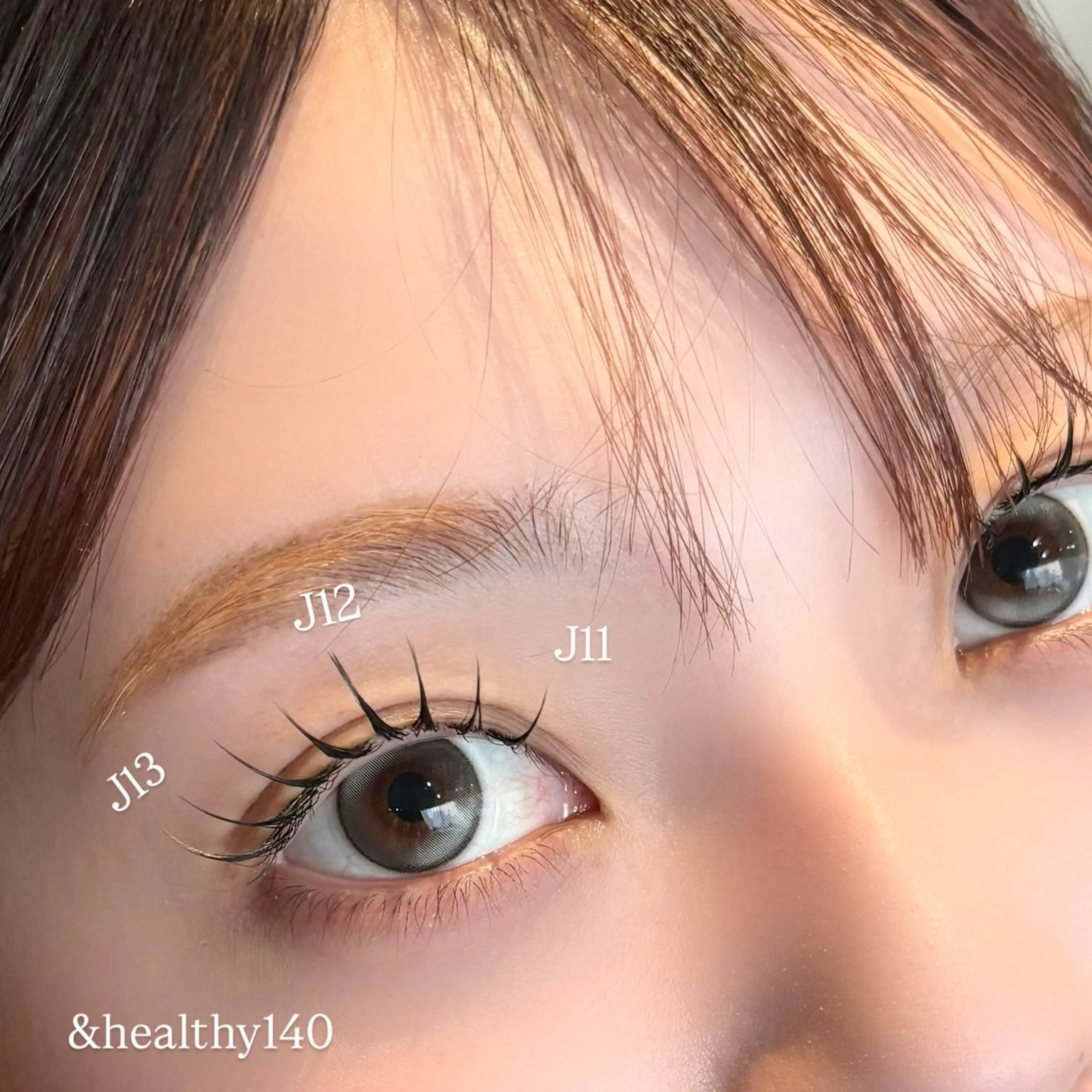 マツエク・マツパ フラットラッシュ LUCY NAIL&EYE所属・LUCY心斎橋 奥野の眉毛・アイブロウイメージ