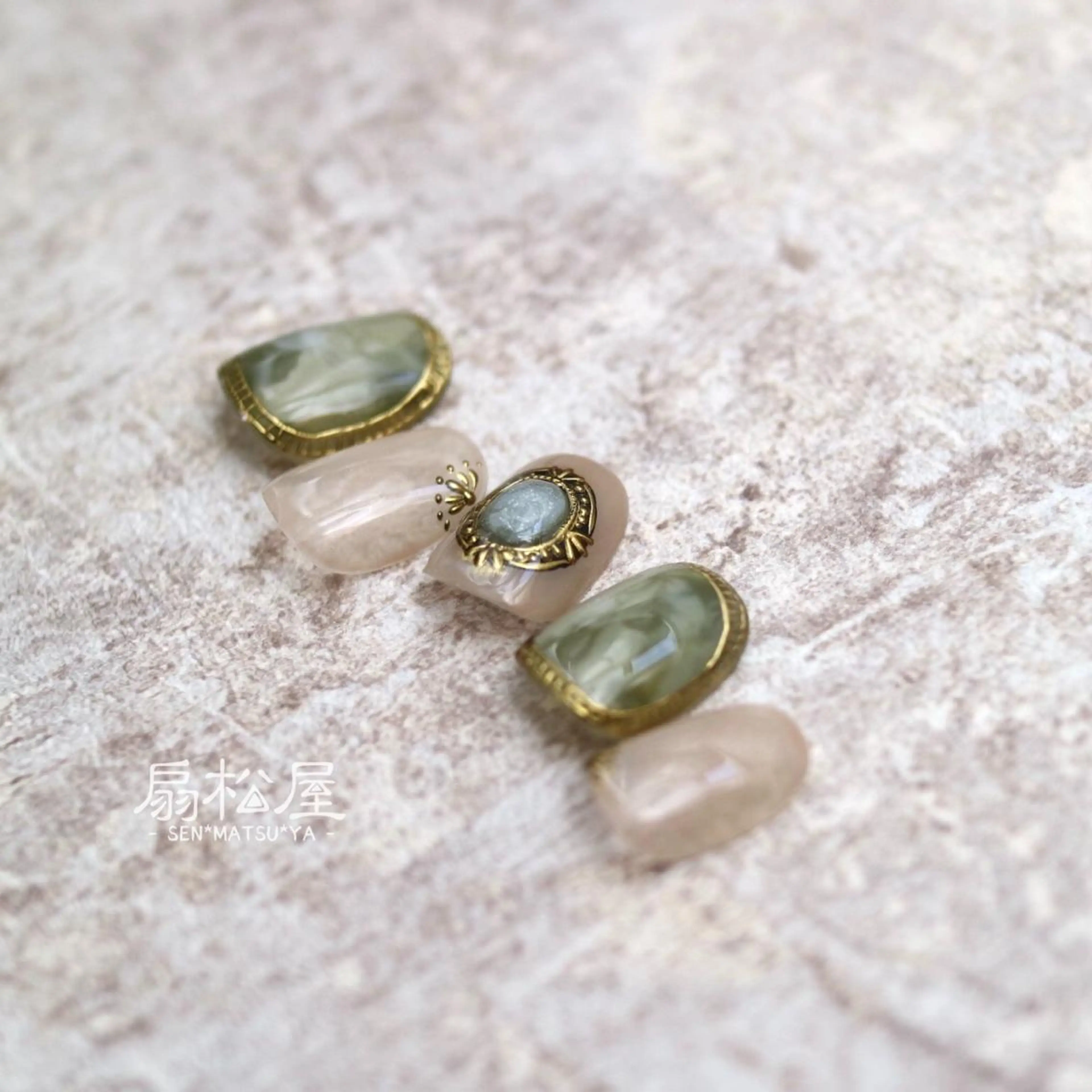 ネイル 扇松屋 marie.nのネイルデザイン