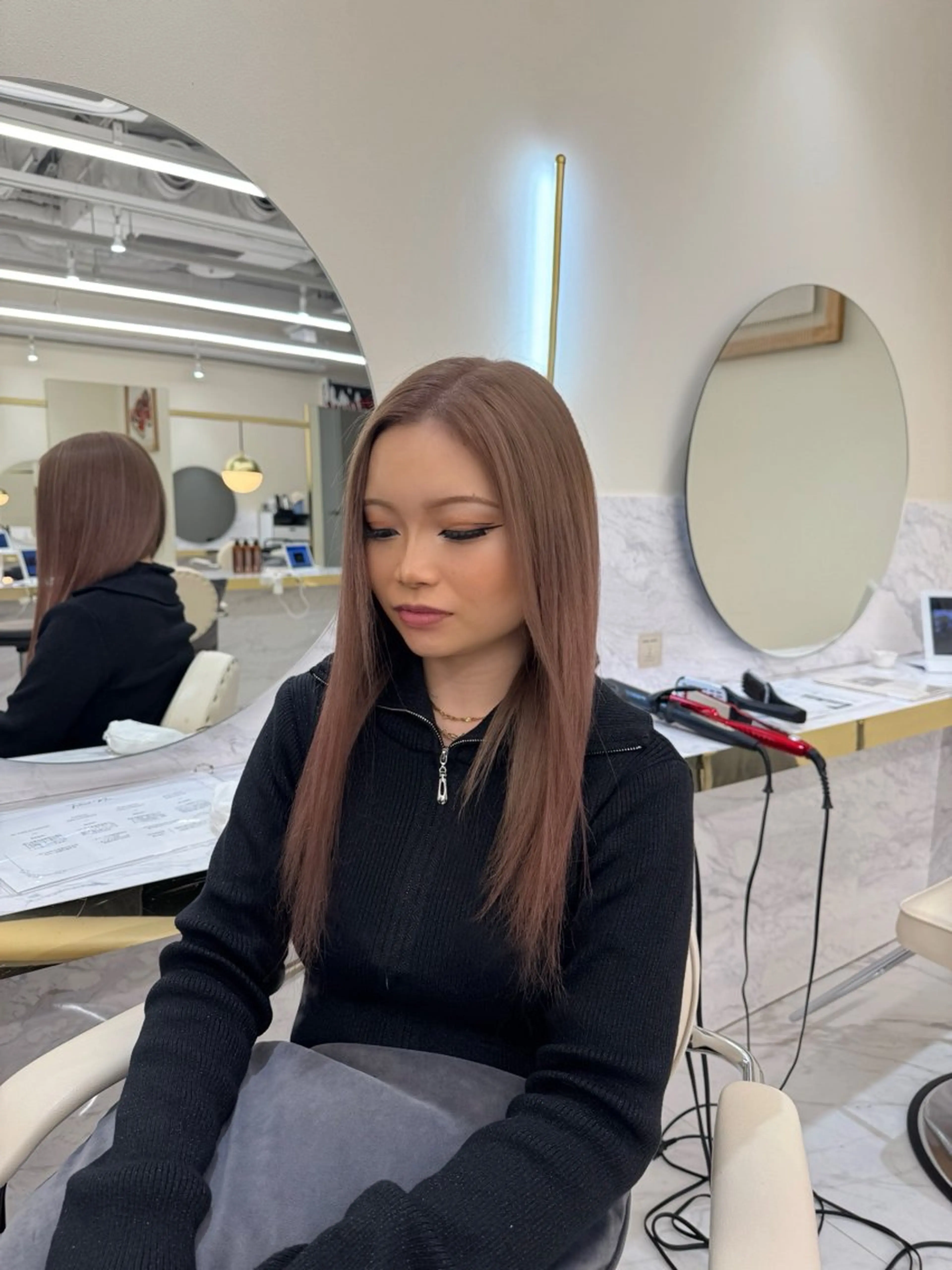 ミディアム カラー ベージュカラー ミルクティーベージュ 卒業式のヘアスタイル ヘアカラー 髪質改善🫧 カラー特化/Hinaのヘアスタイル