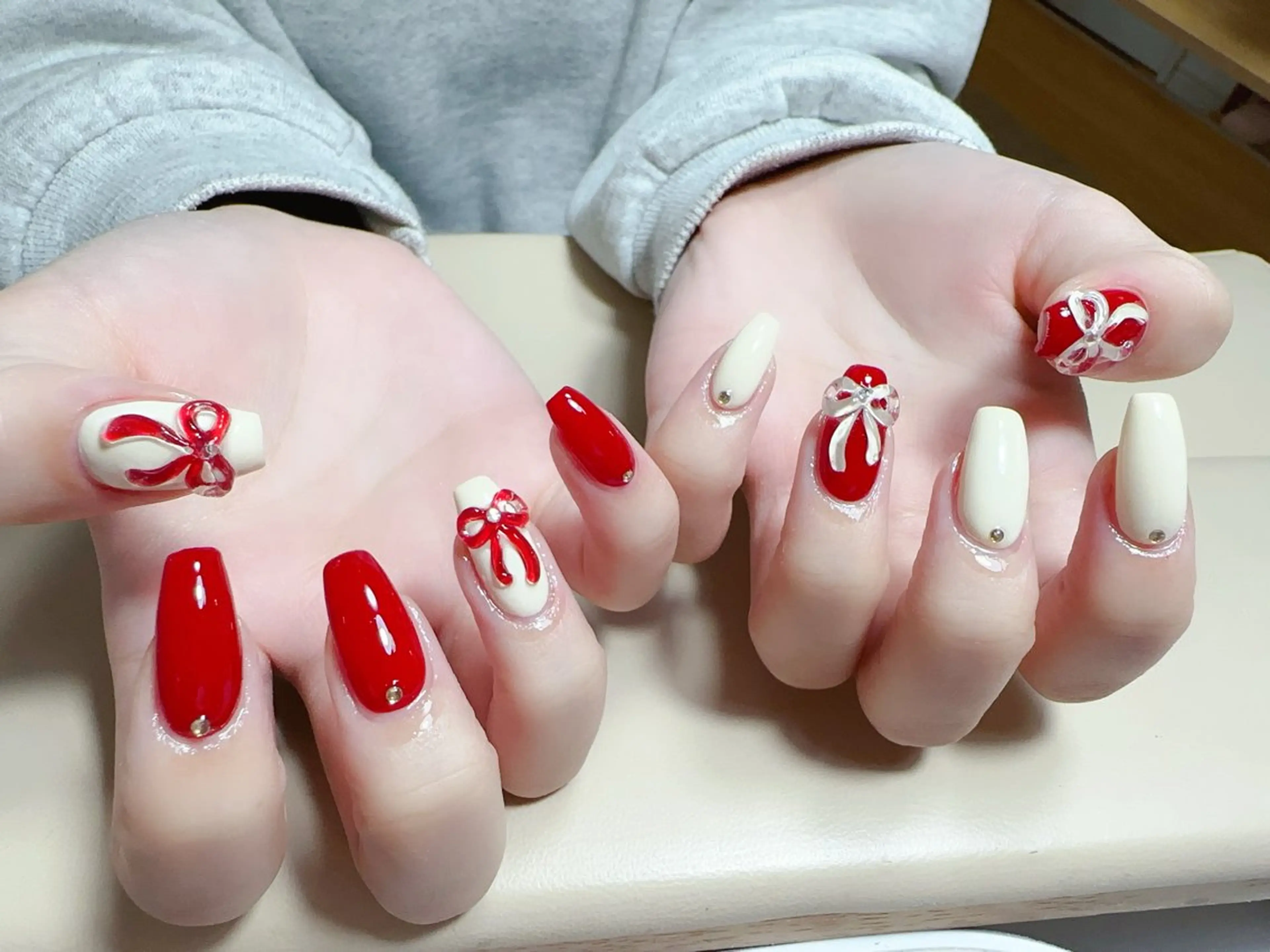 ネイル ハンドネイル NAIL CIRCLESのネイルデザイン
