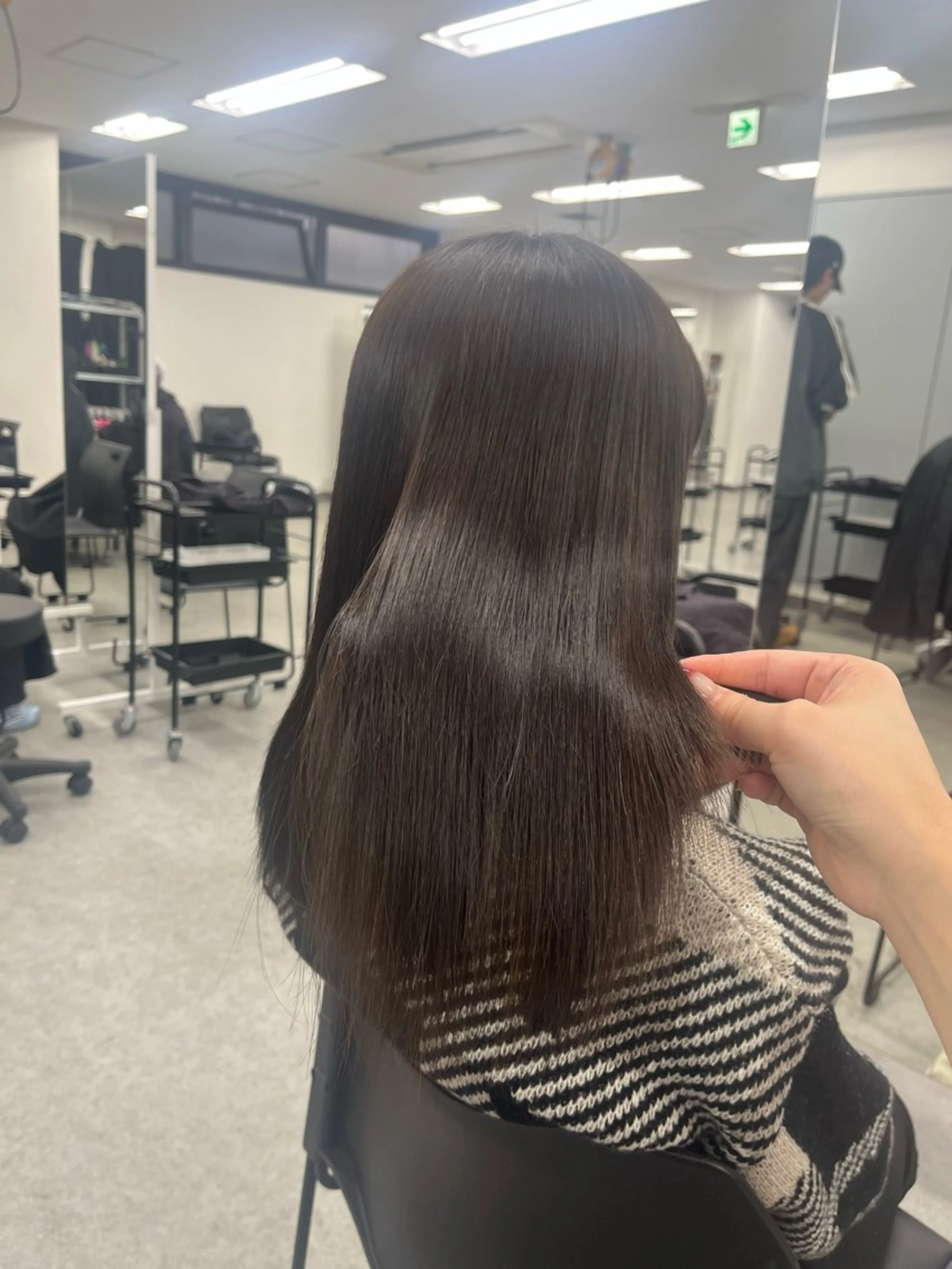 ミディアム トリートメント 透明感うる艶カラー 🤍吉島環のヘアスタイル