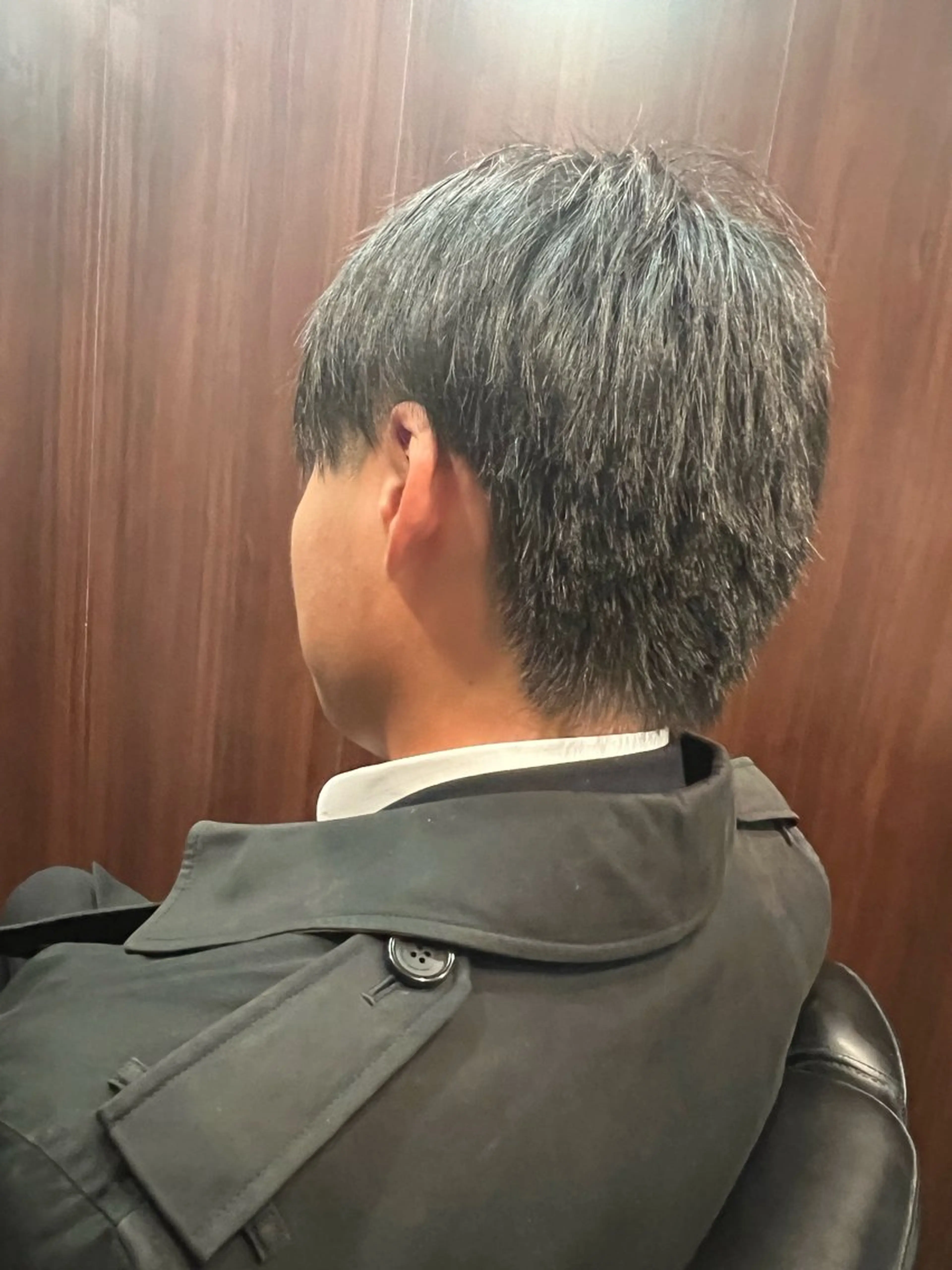 ショート 三枝 寛太のヘアスタイル