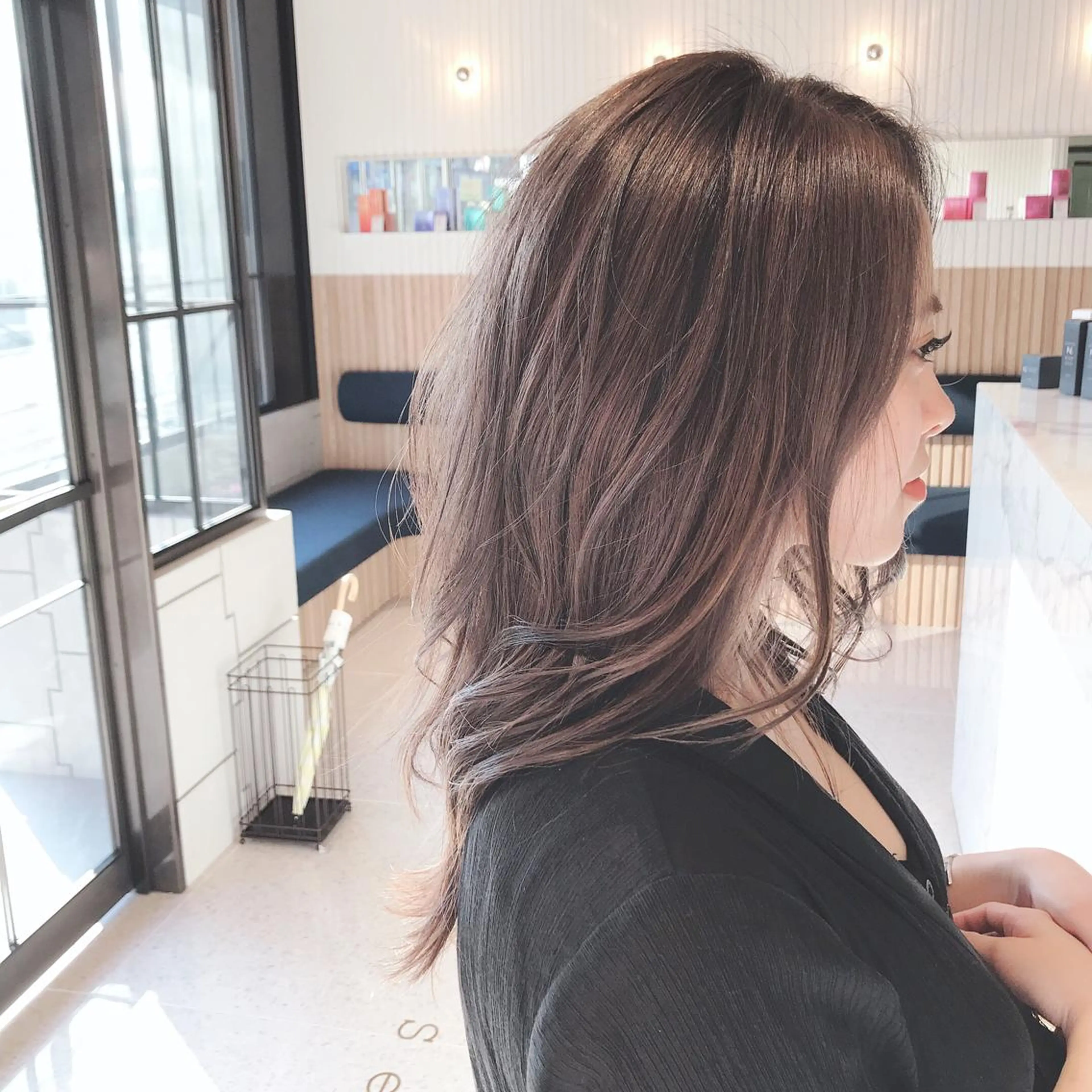 ミディアム カラー ベージュカラー ブリーチ ケアブリーチ カット ヘアカラー ボブ/ハイトーン 立川loose 下田のヘアスタイル