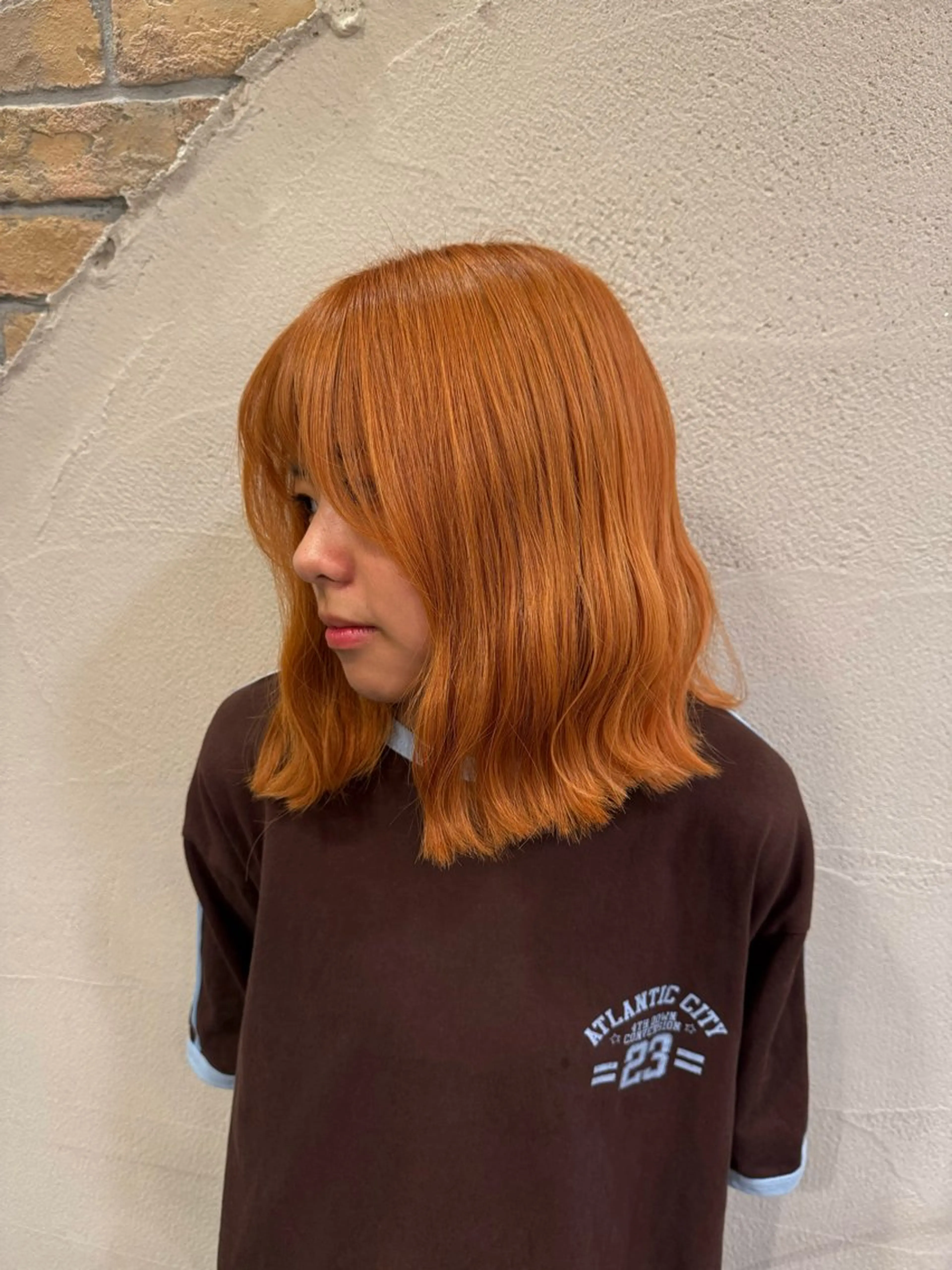 ショート カラー ブリーチ オレンジ 韓国風🇰🇷レイヤ ーKEI🇰🇷のヘアスタイル