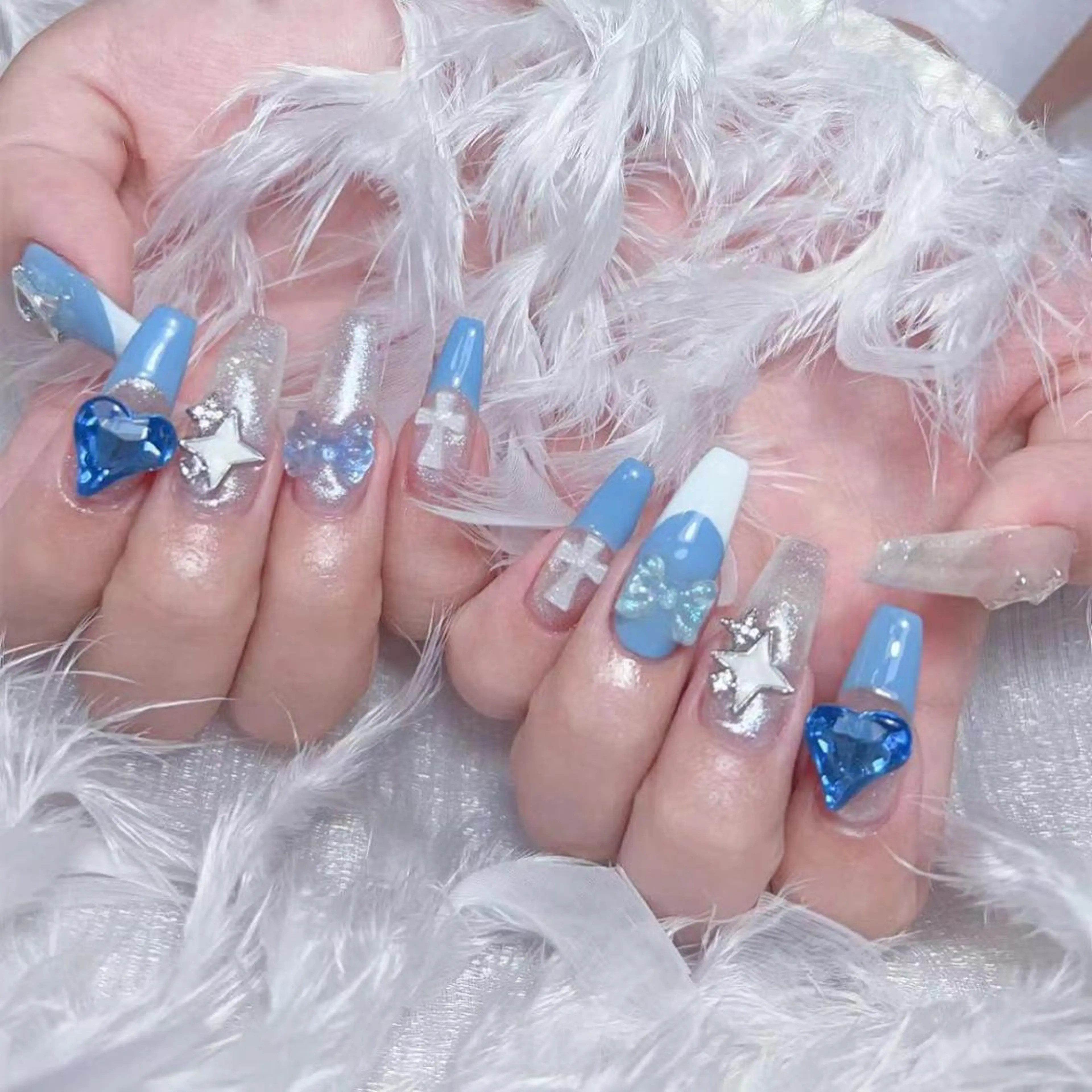 ネイル ハンドネイル DIAMOND 💦のネイルデザイン