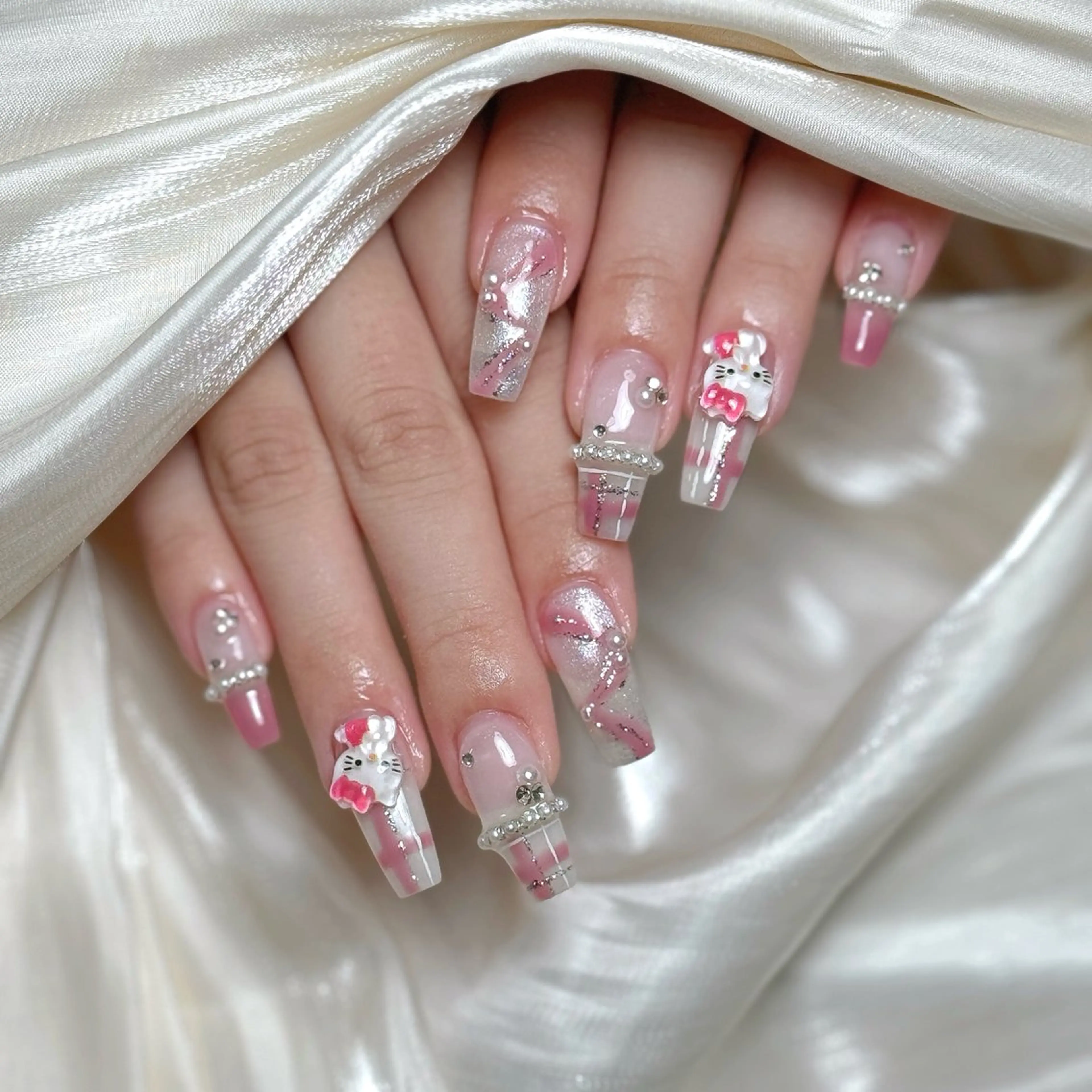 ネイル Maggie Nail🦩のネイルデザイン