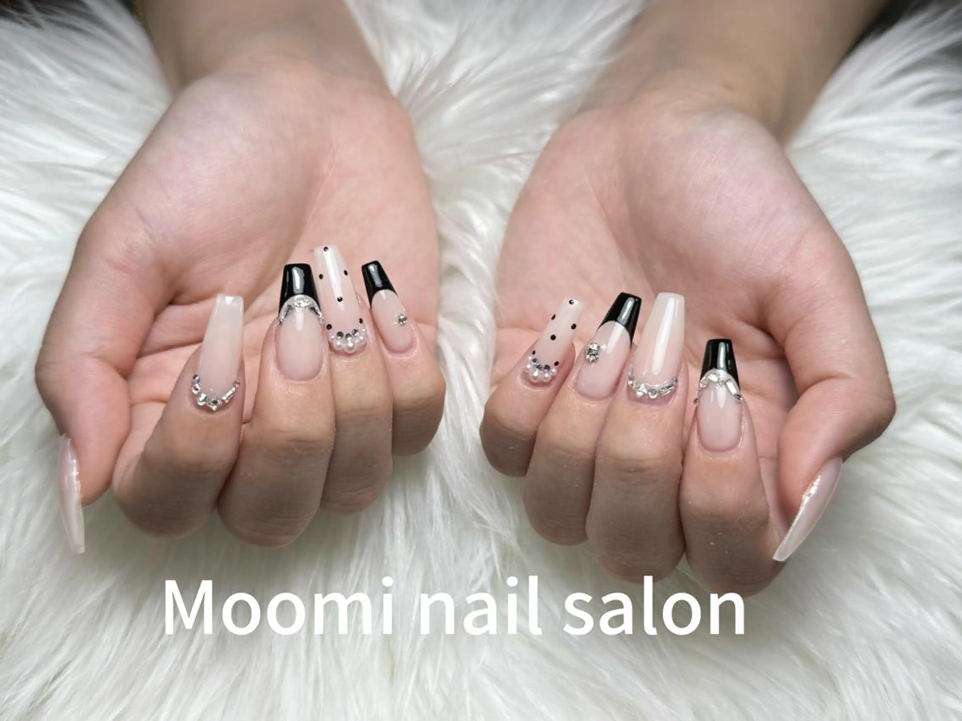 セミロング ハンドネイル moomi nail スカルプ専門のネイルデザイン