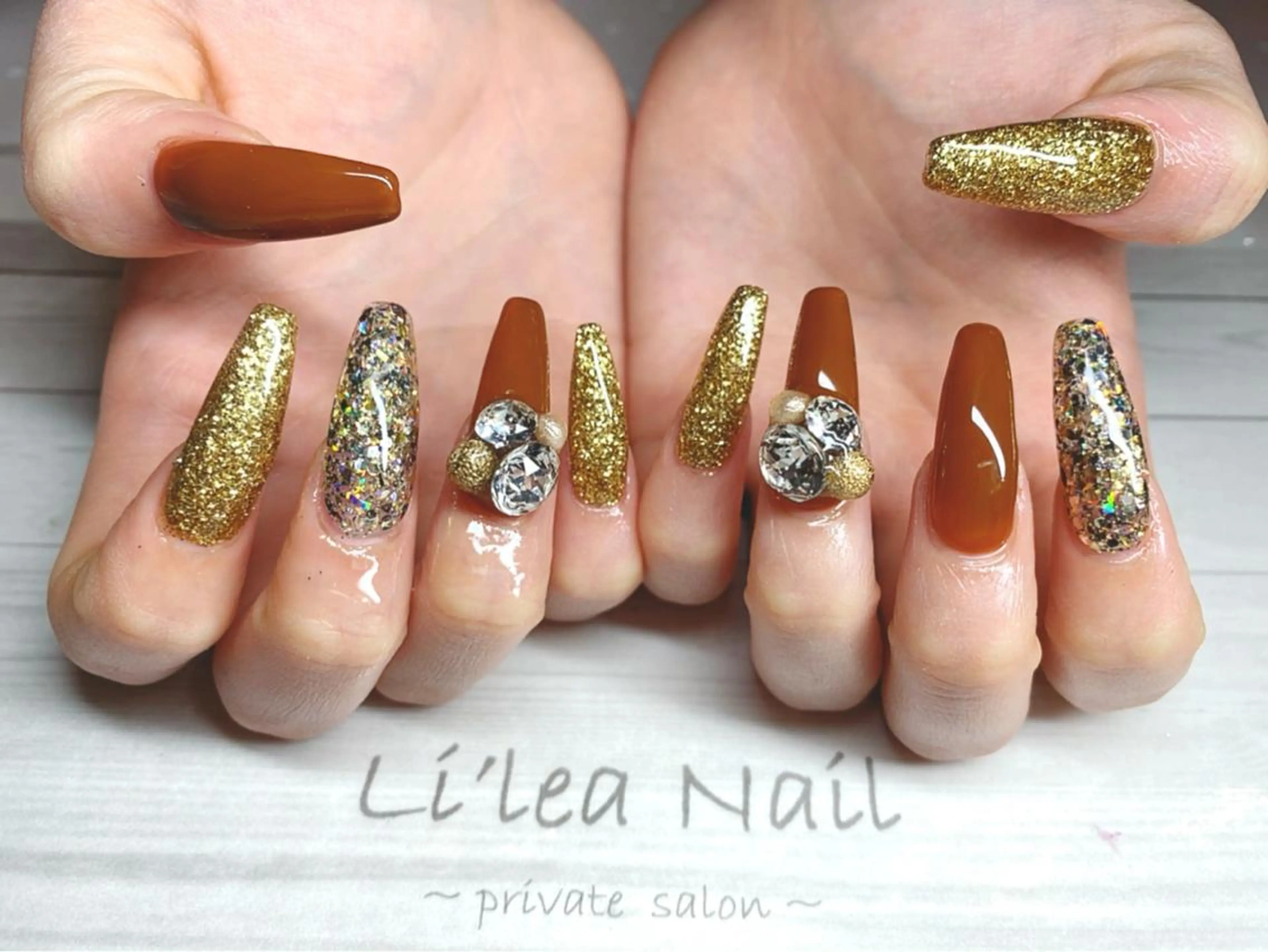 ネイル Li'leaNail AINAのネイルデザイン