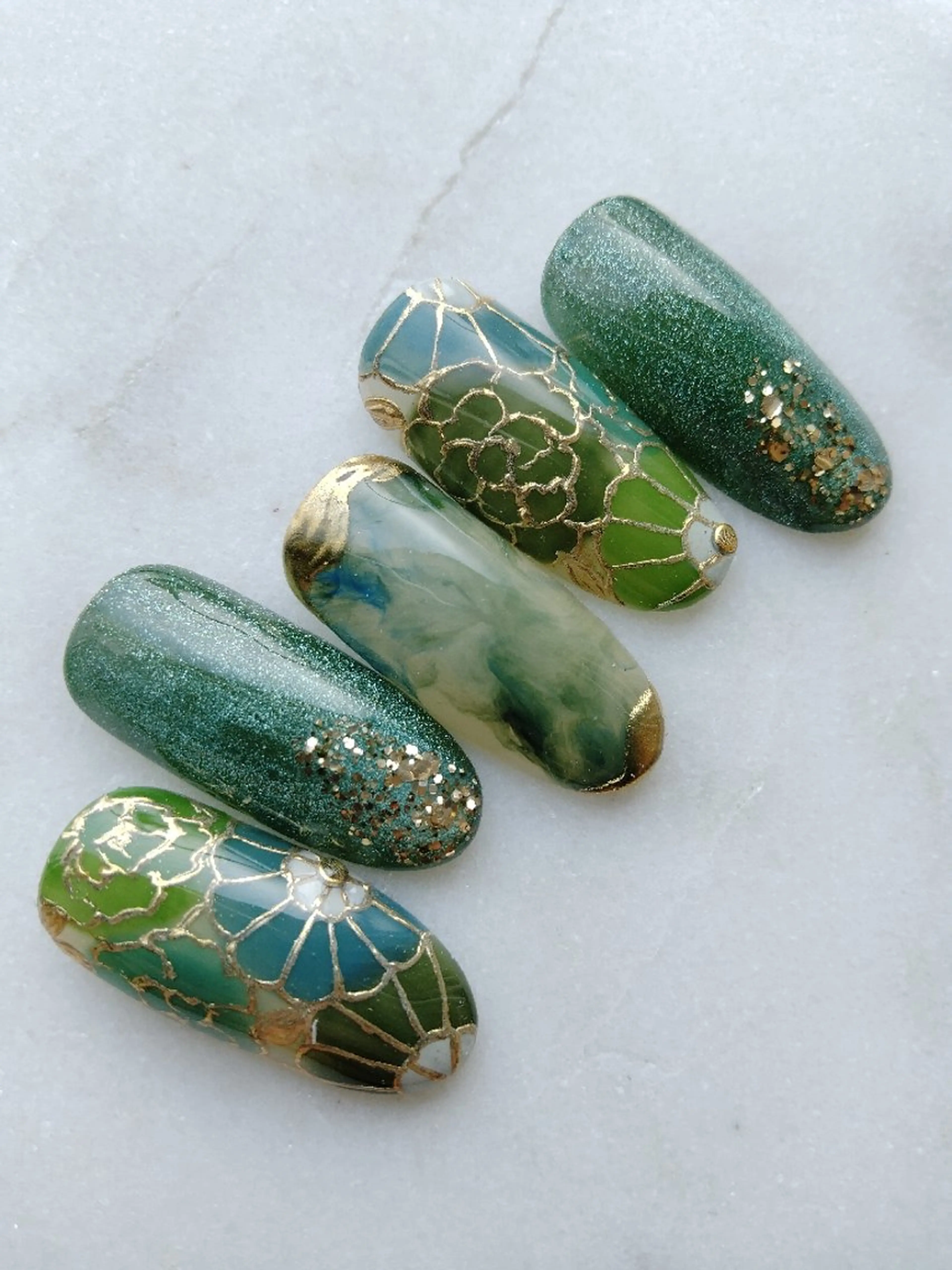 ネイル Re;zero所属・ネイルサロン Re;zero のネイルデザイン