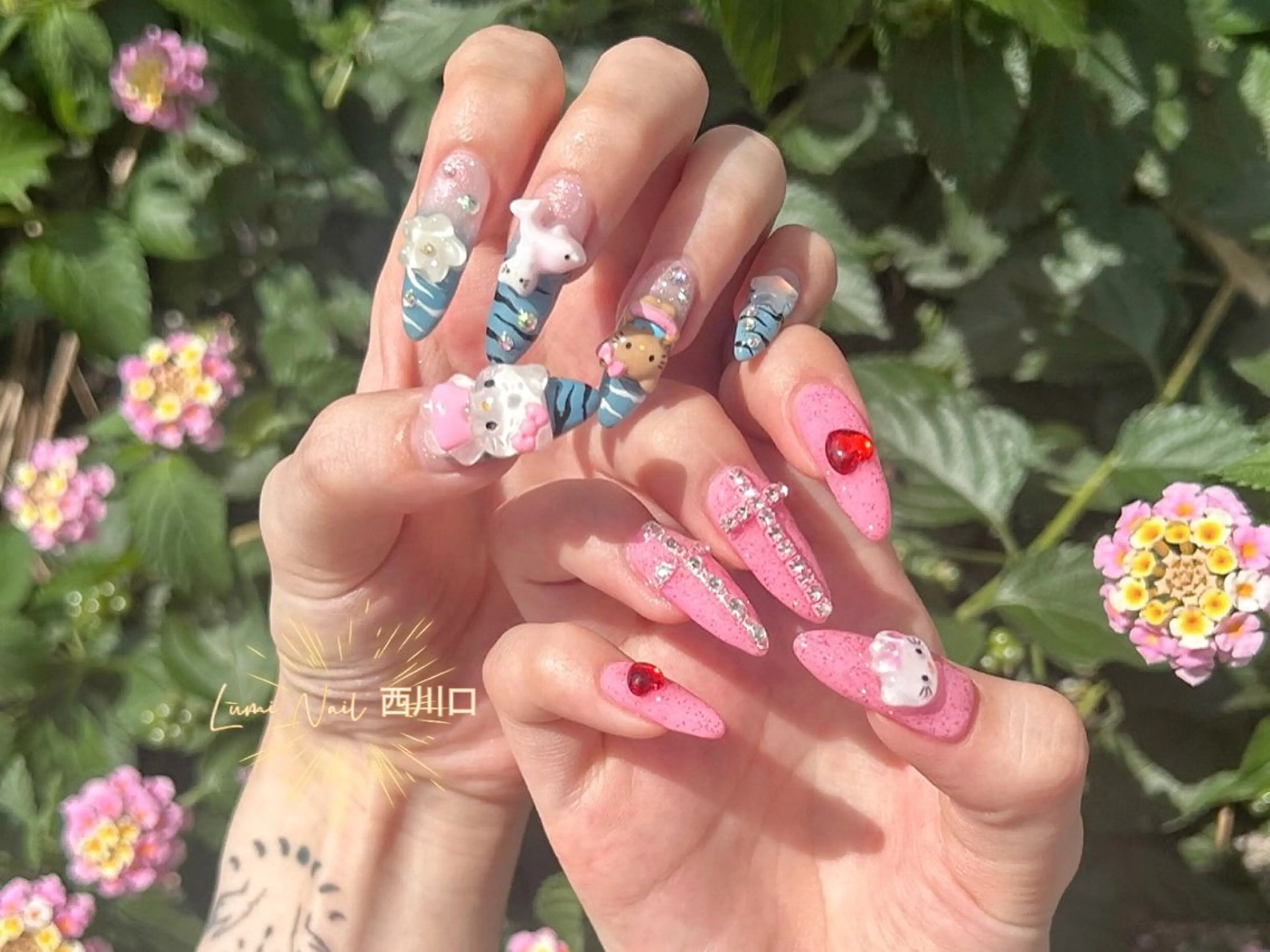 ネイル フットネイル ジェルネイル キラキラネイル オフィスネイル ピンク Lumiネイルサロン所属・Lumi Nail Salonのネイルデザイン