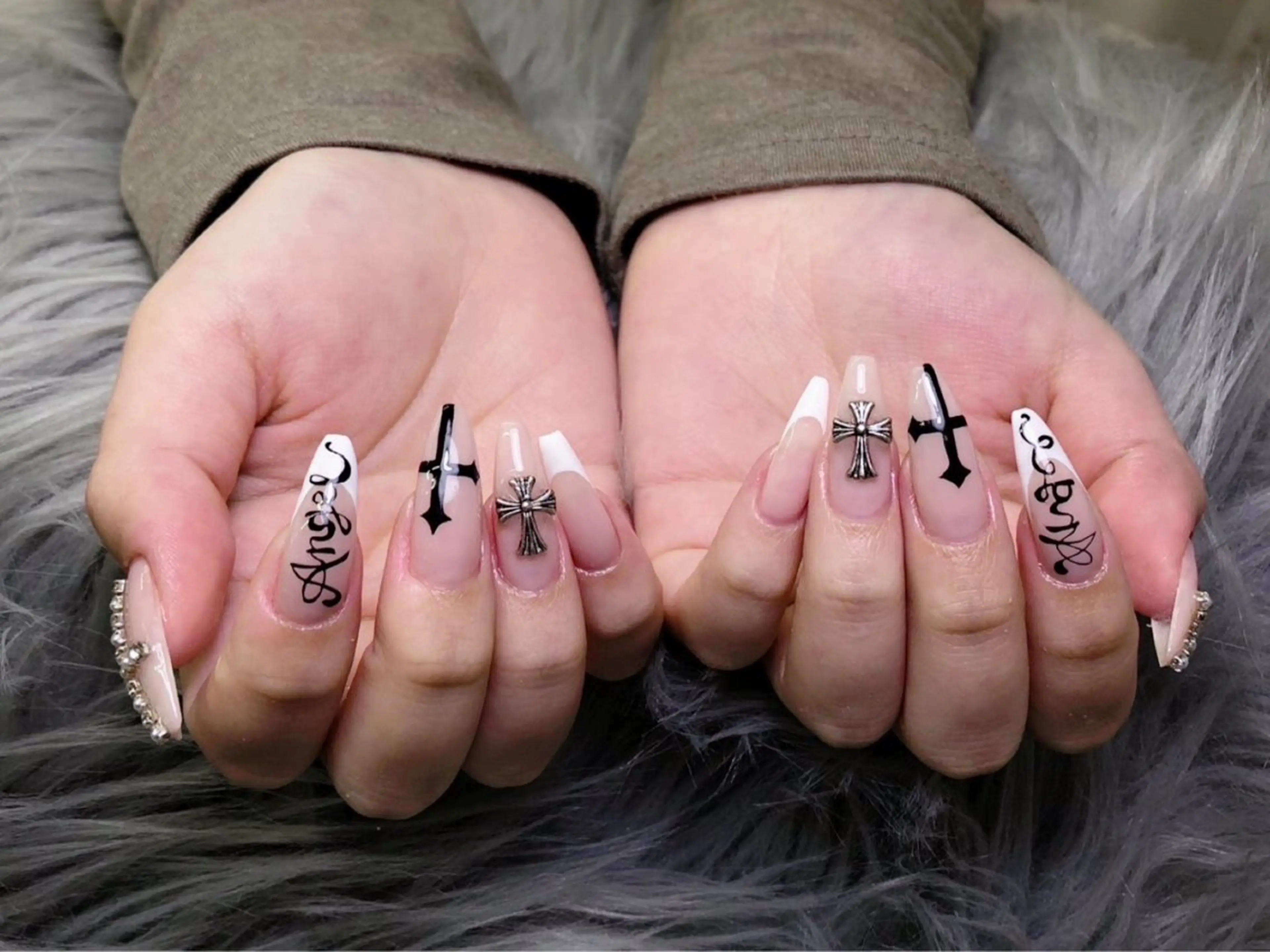 ネイル lucky nail 歌舞伎町のネイルデザイン