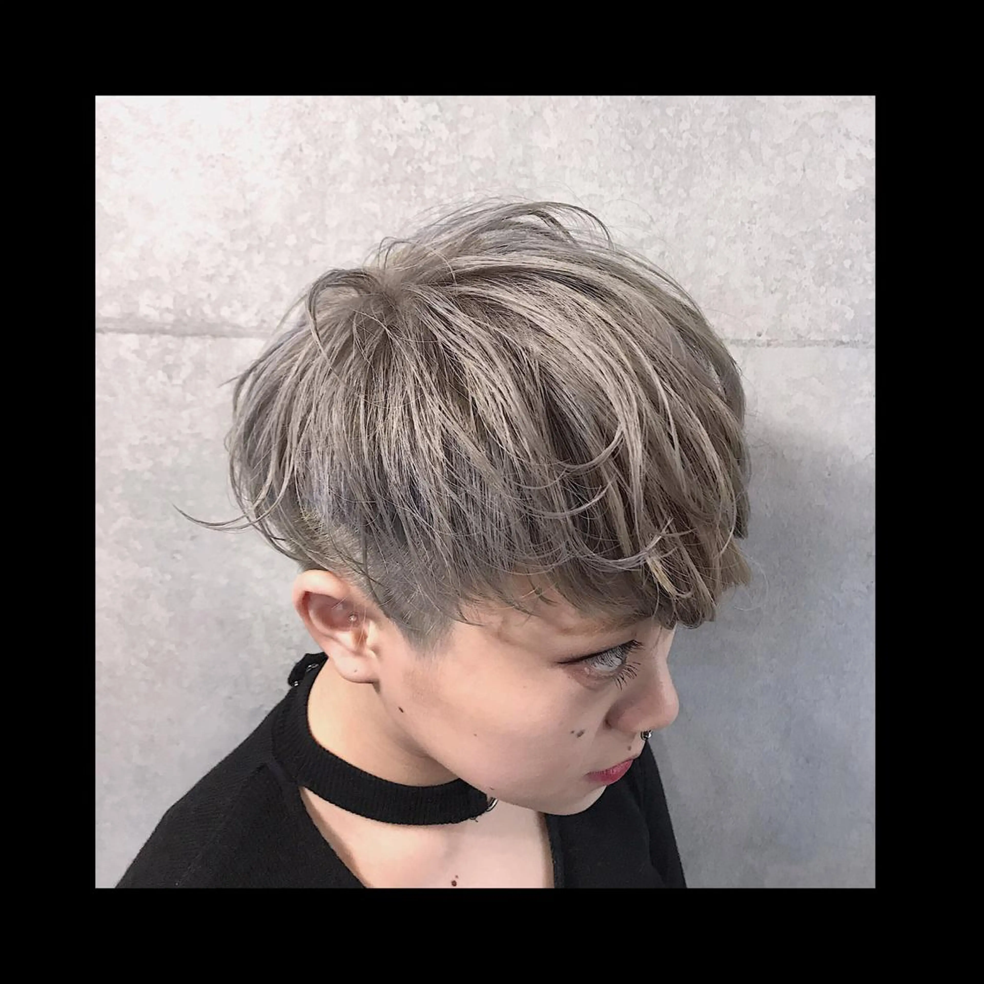 ショート ヘアカラー 及川シゲル 髪質改善講師のヘアスタイル