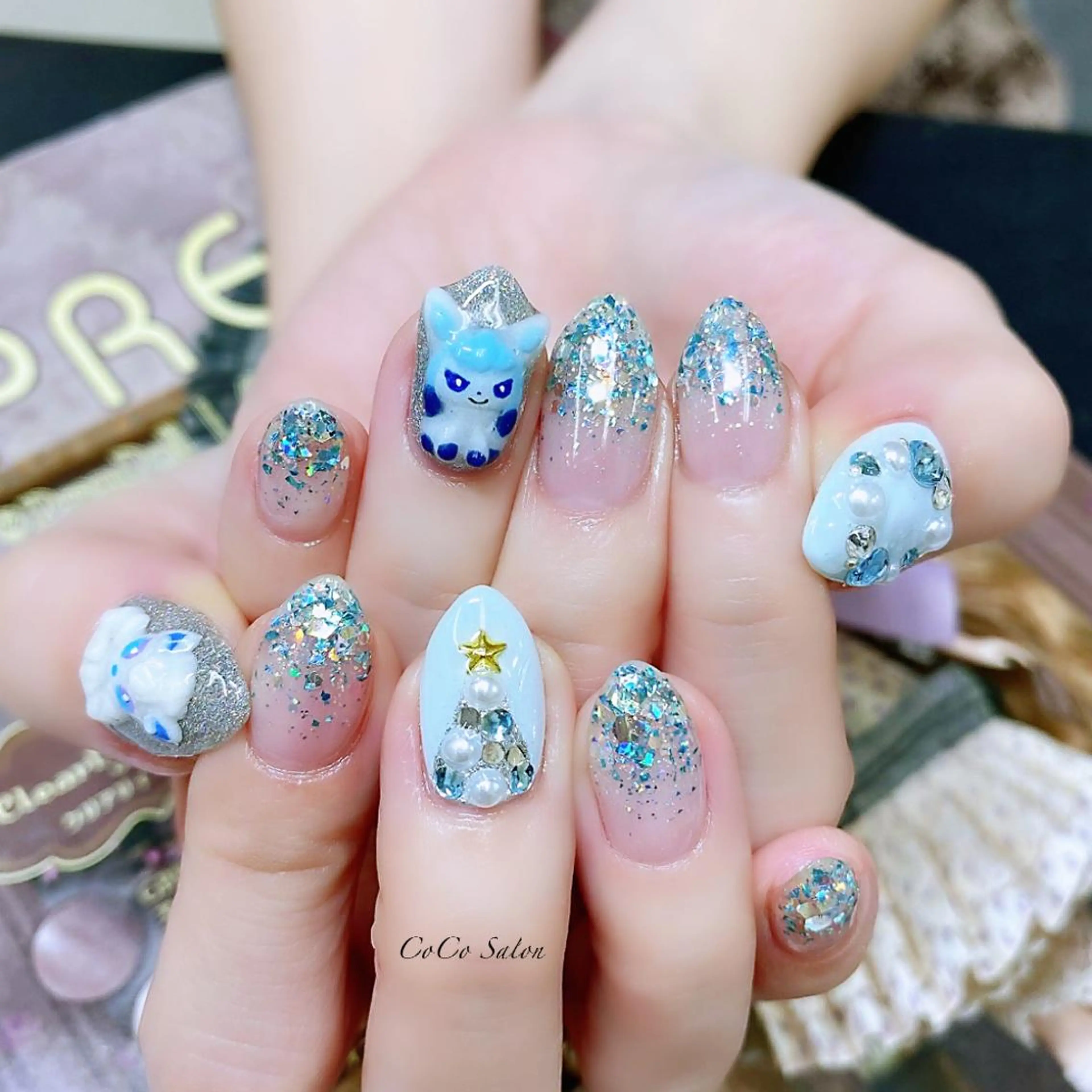 ネイル ブルー 長さ出し ジェルネイル グラデーション ホログラムネイル CoCoSalon ネイル/まつ毛予約のネイルデザイン