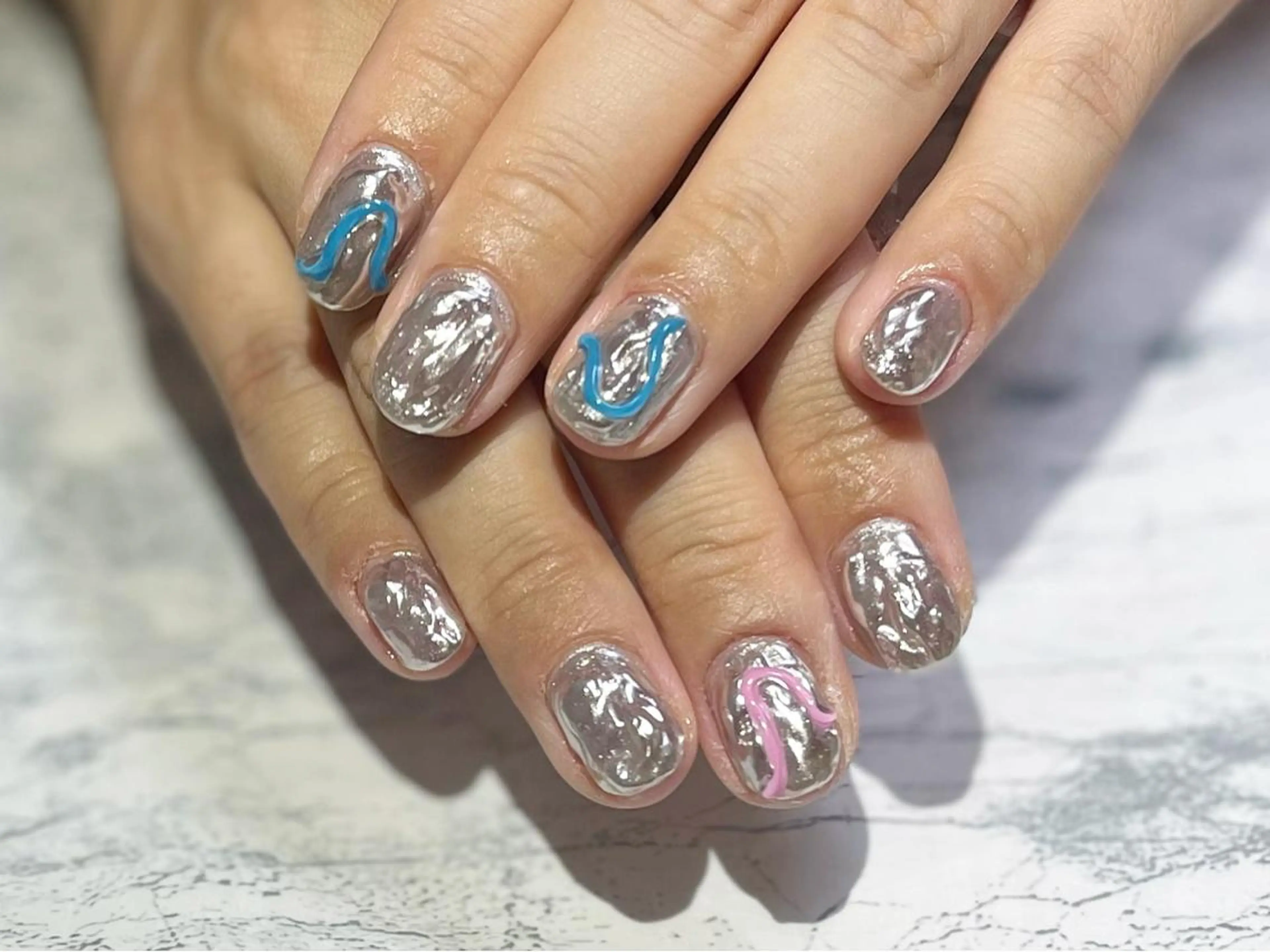 ネイル フットネイル ニュアンスネイル シルバー シンプルネイル 春ネイル ネイル フフラ所属・nail fufla ♡yamane♡のネイルデザイン