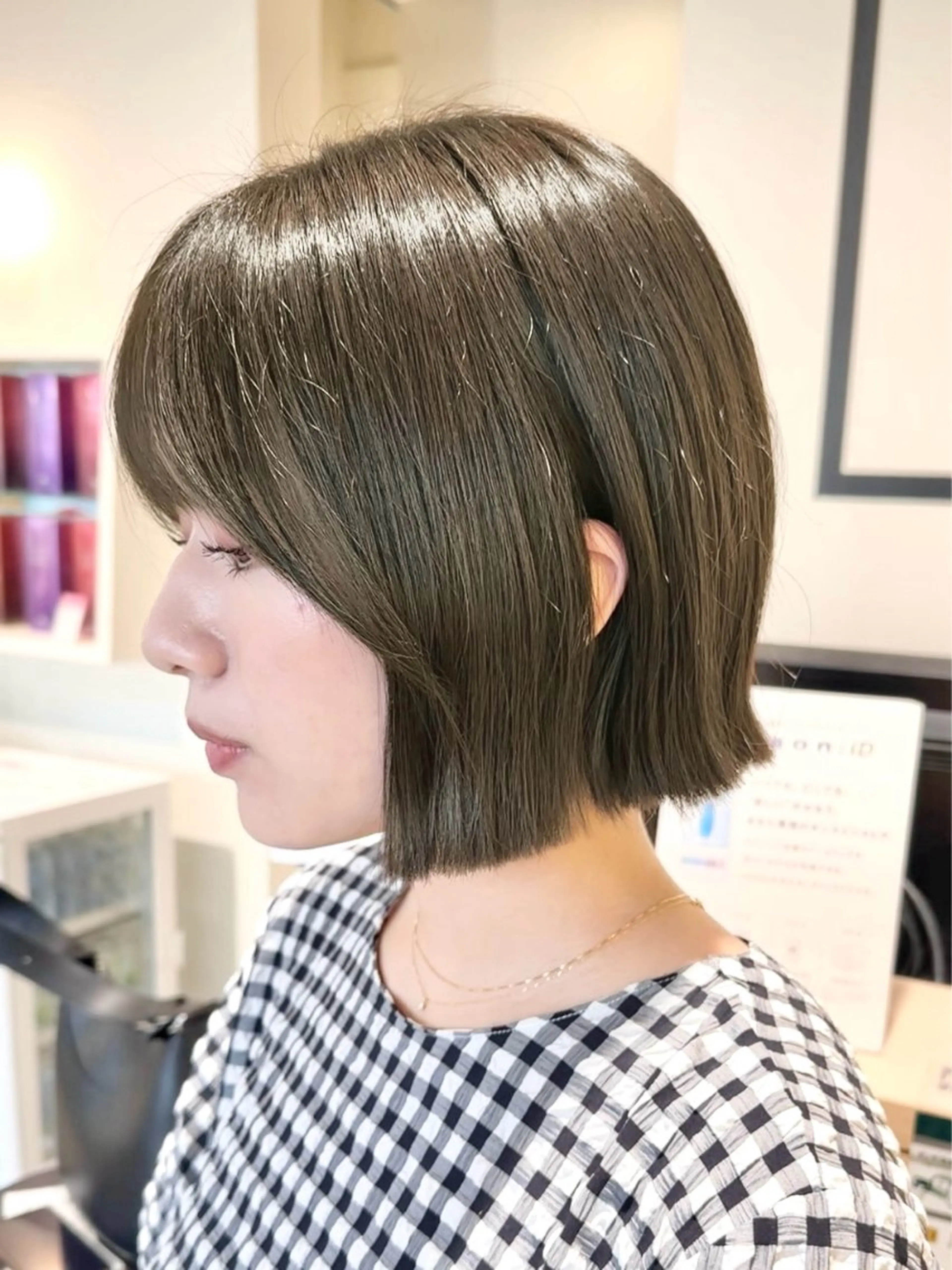 ショート カラー 切りっぱなしボブ ベージュカラー オリーブベージュ ボブ raika .のヘアスタイル