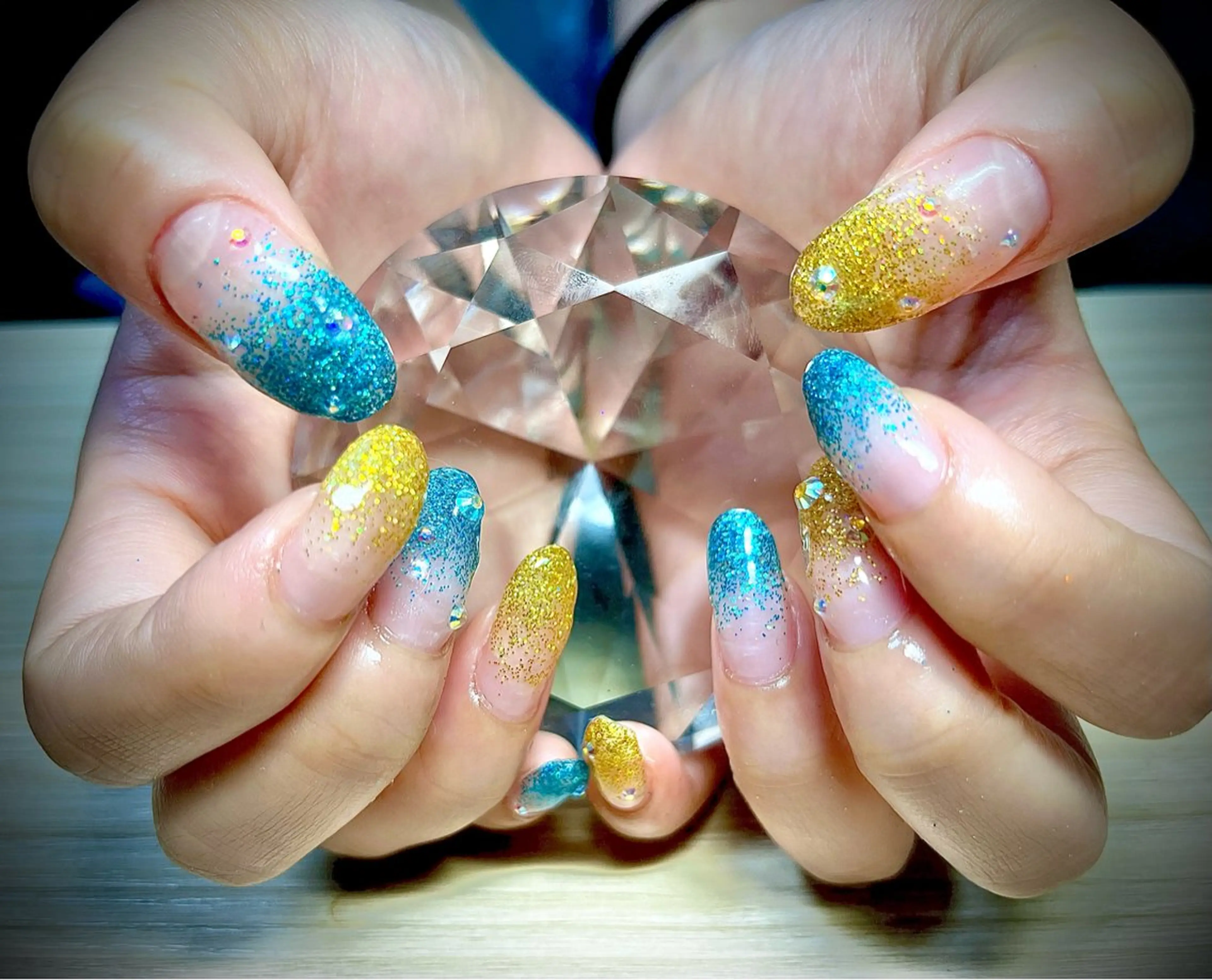 ネイル ラメ(グリッター) ラメグラデーション シンプルネイル 夏ネイル ハンドネイル プライベートサロン N's Nailのネイルデザイン