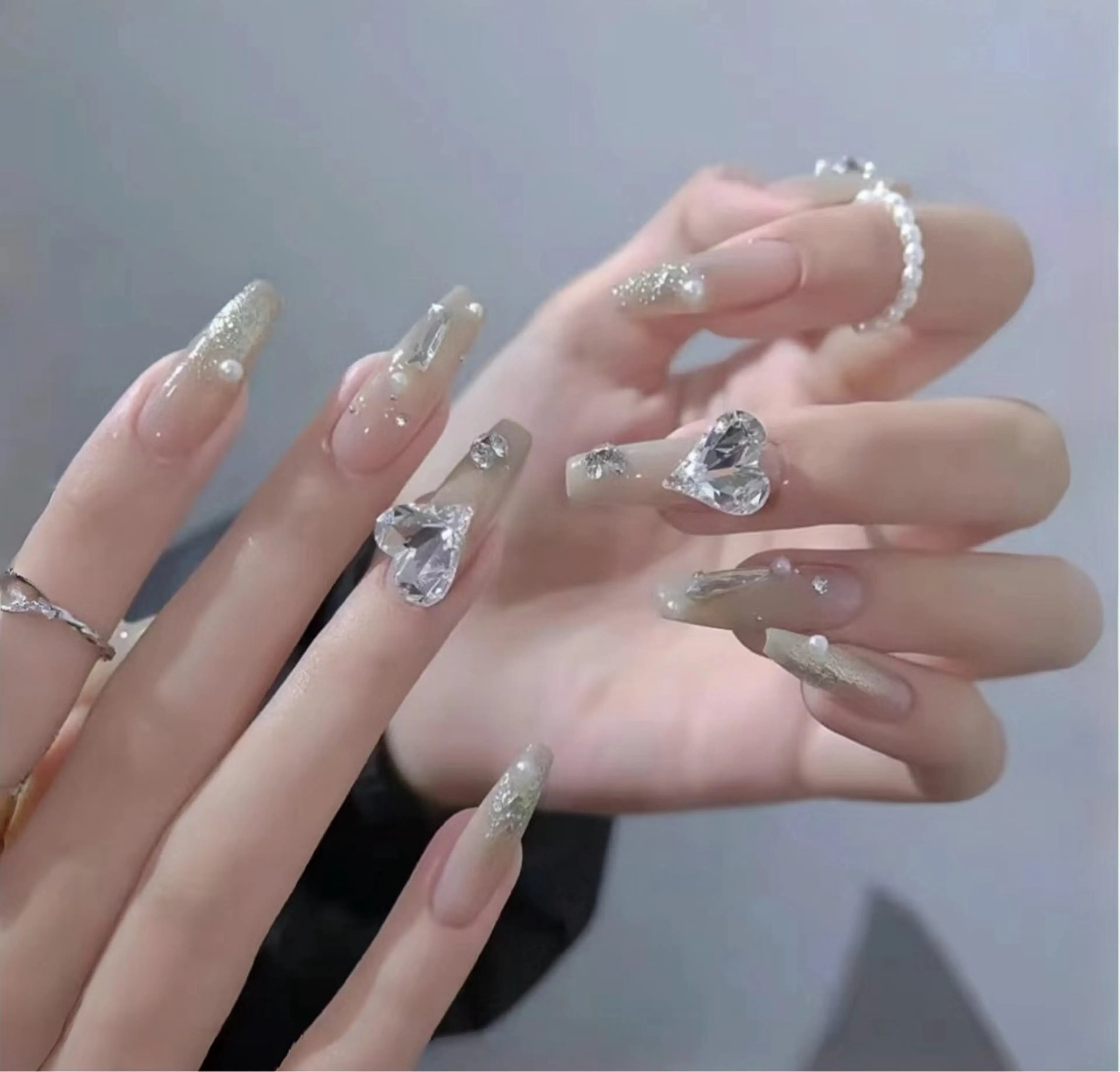 ネイル 水野 小雪のネイルデザイン