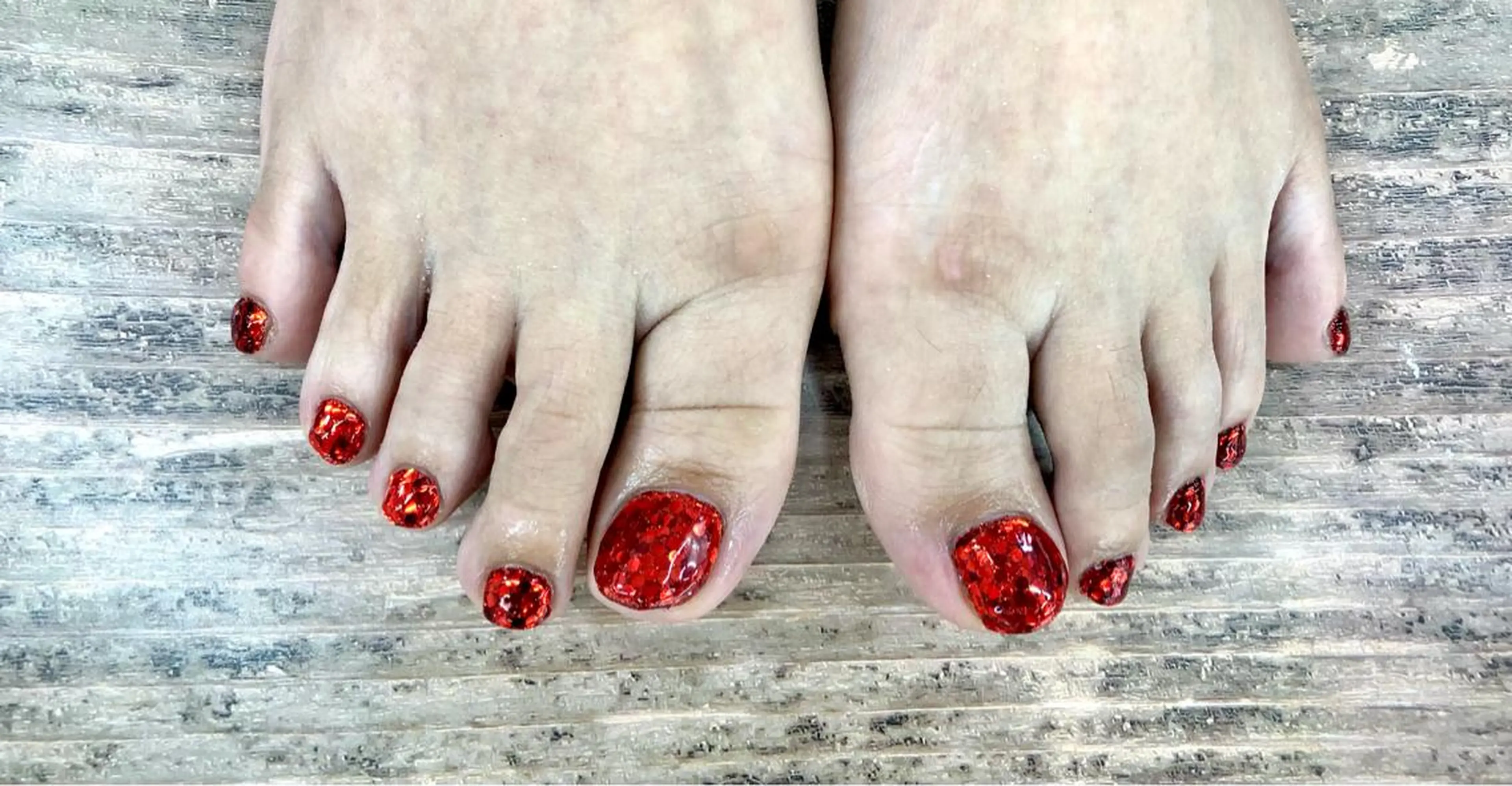 ネイル MAXKELLY 大阪・梅田店所属・徳田 亜衣佳のネイルデザイン