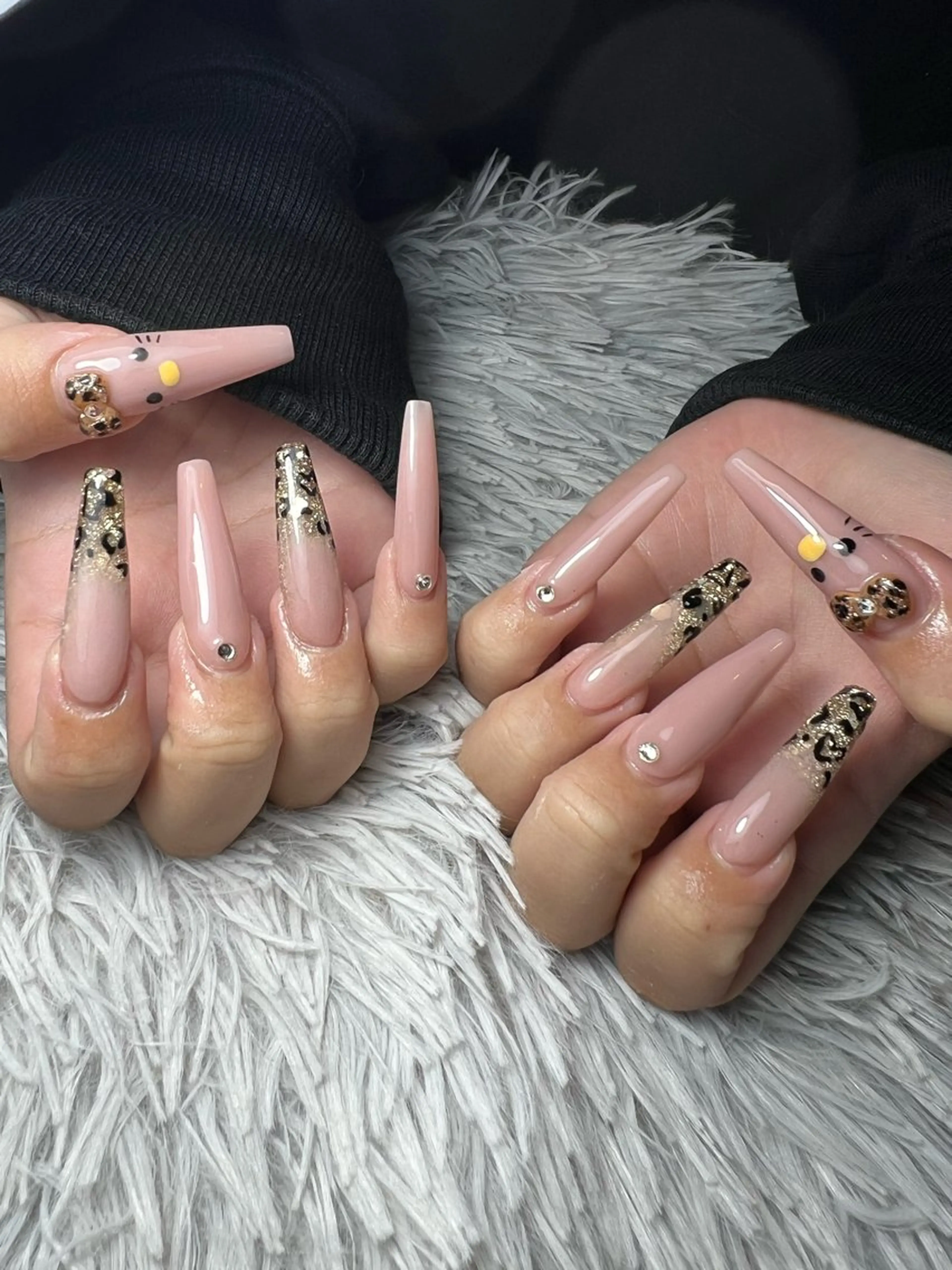 ネイル 持ち込み スカルプネイル ハンドネイル シェヌネイル JURAのネイルデザイン