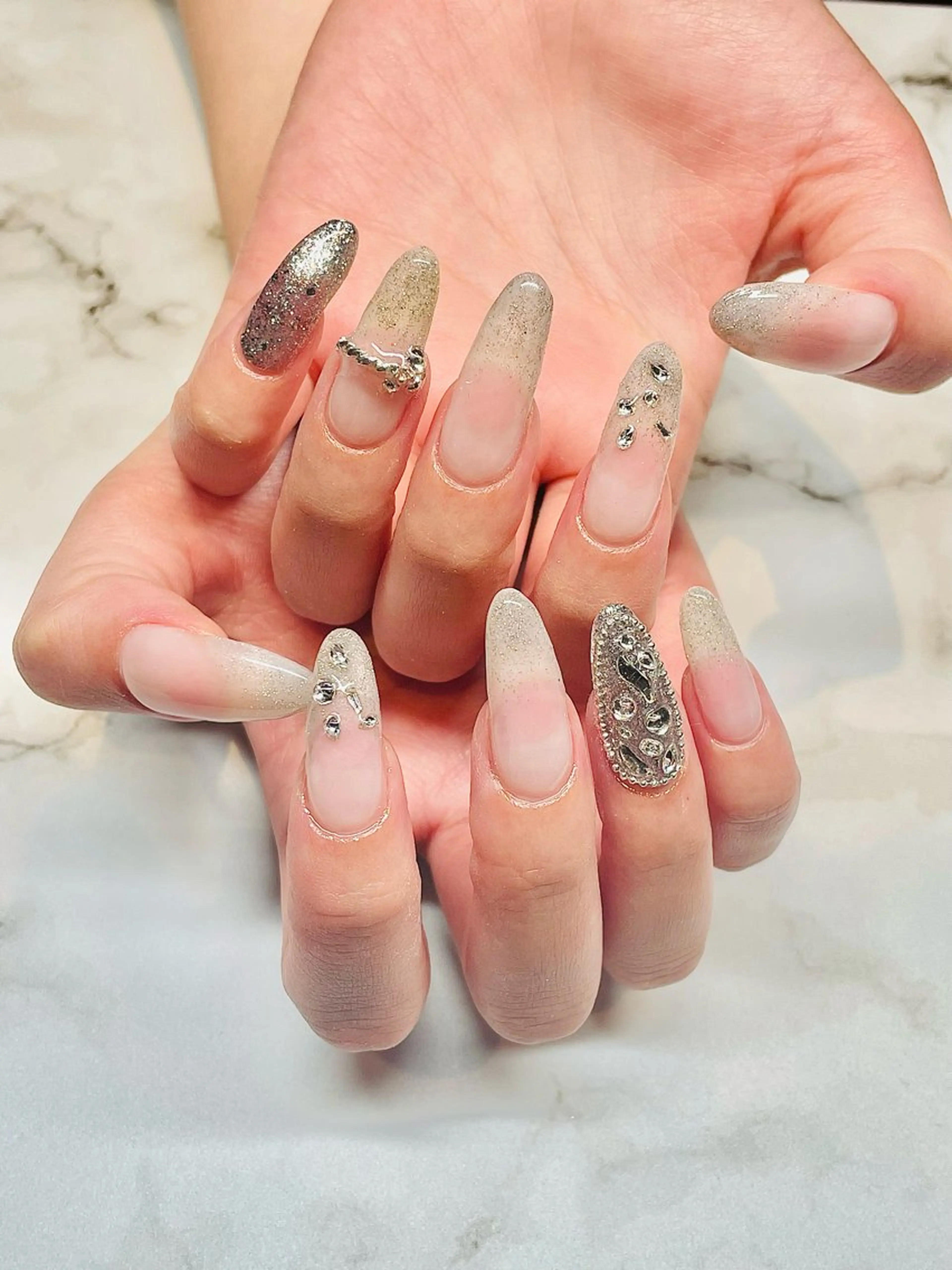 ネイル bea  merci所属・beamerci🌼 SHIORIのネイルデザイン