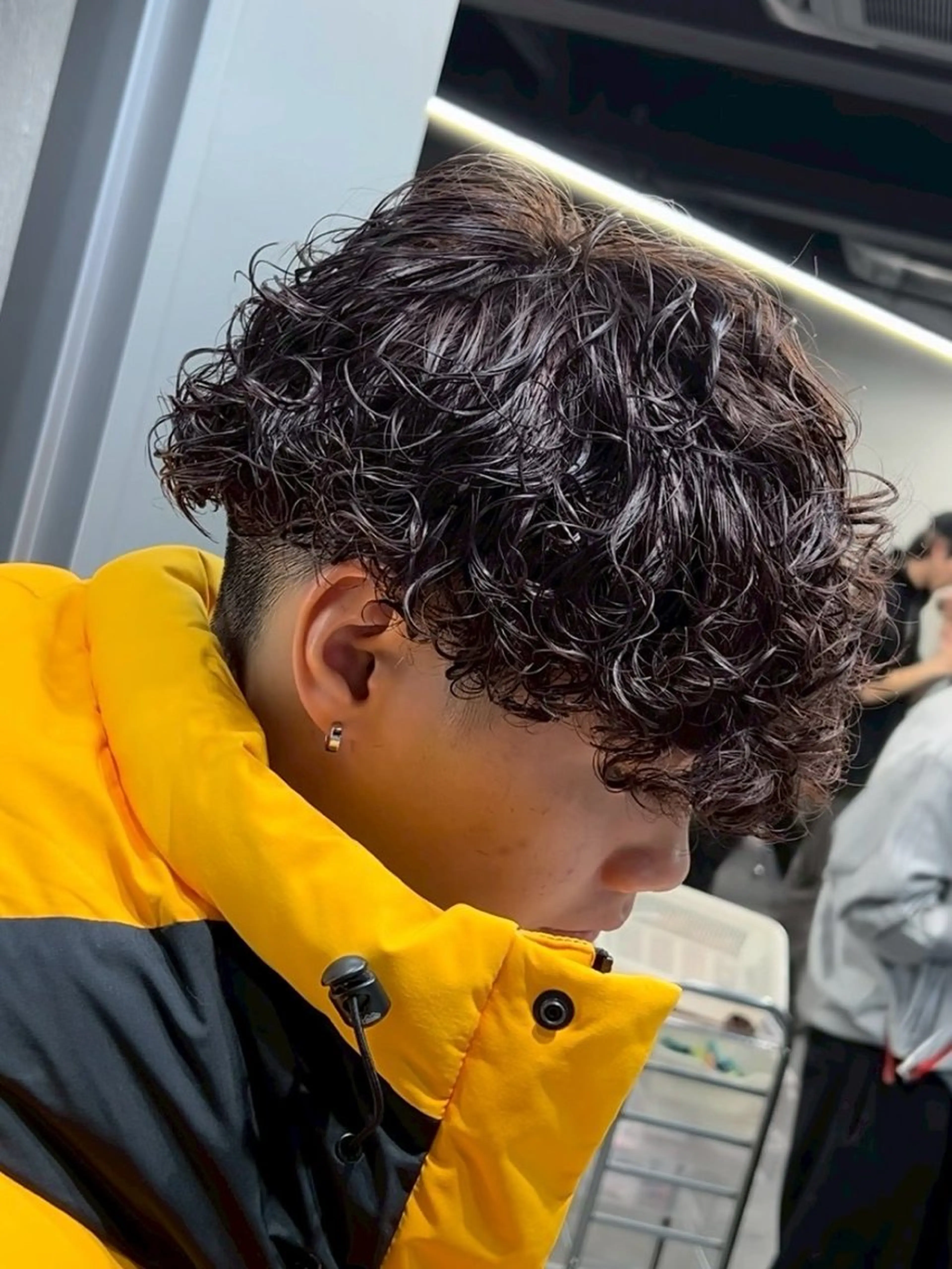 ショート パーマ メンズ メンズパーマ 波巻きパーマ メンズ特化型美容師 sakuraのヘアスタイル