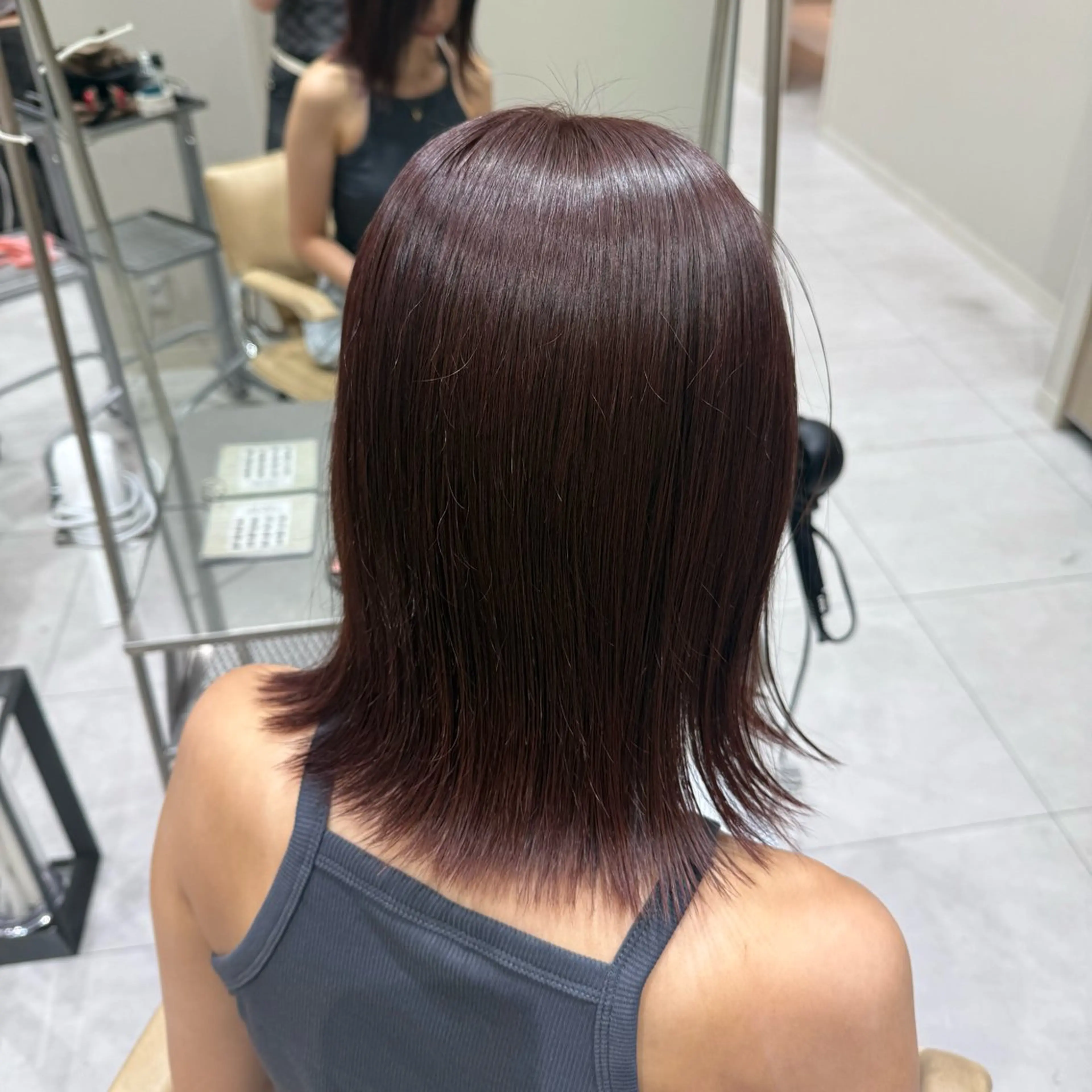 ミディアム カラー ヘアカラー トリートメント 韓国レイヤー｜ 透明感カラー｜ココナのヘアスタイル