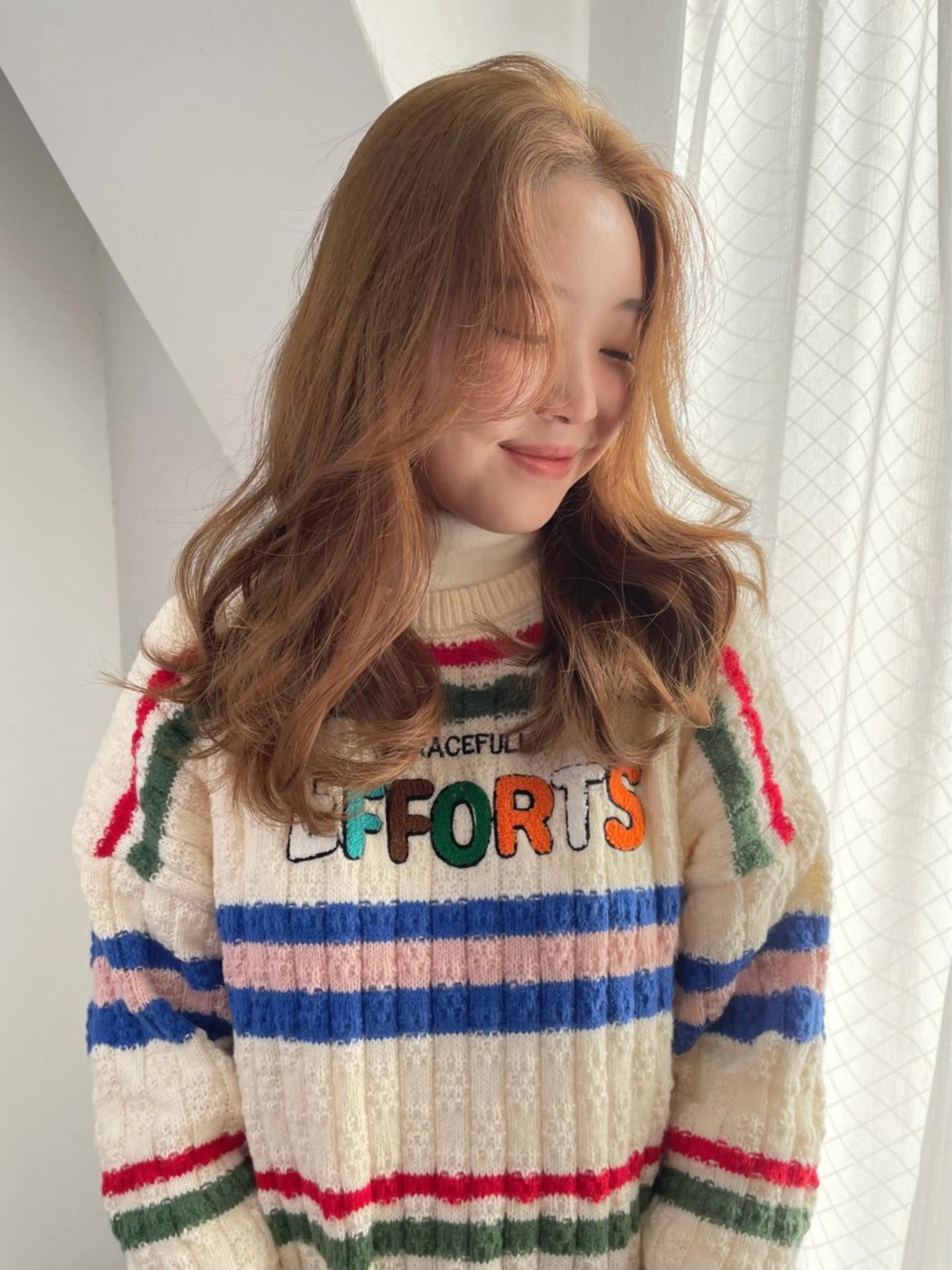 ロング カラー ヘアアレンジ ベージュカラー ブリーチ ダブルカラー グレージュ ミルクティーベージュ カット ヘアカラー トリートメント maoブリーチ無し 似合わせカラーのヘアスタイル