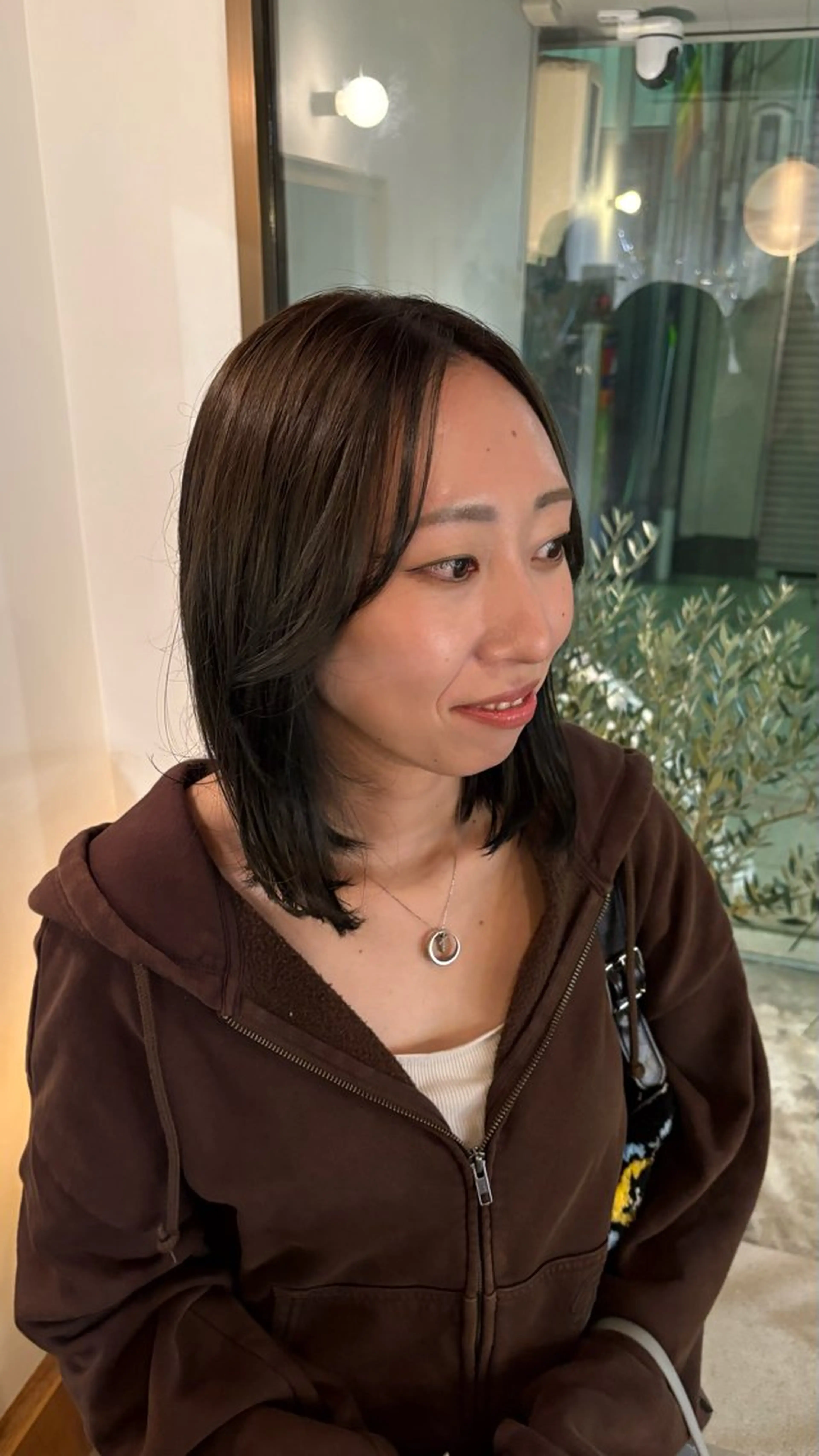 ショート カラー オリーブグレー 田中 美海のヘアスタイル