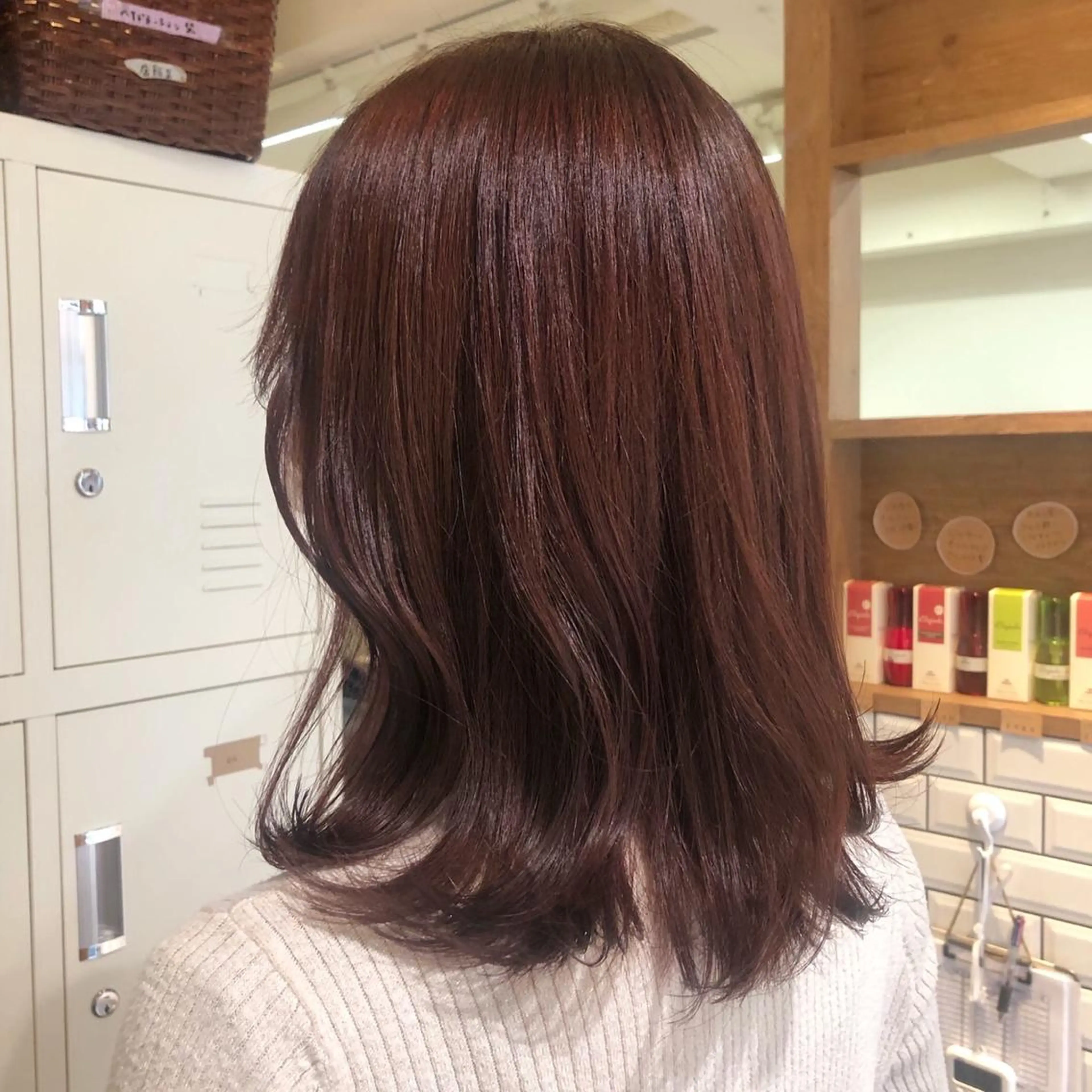 ミディアム カラー 戸丸 絵夢のヘアスタイル