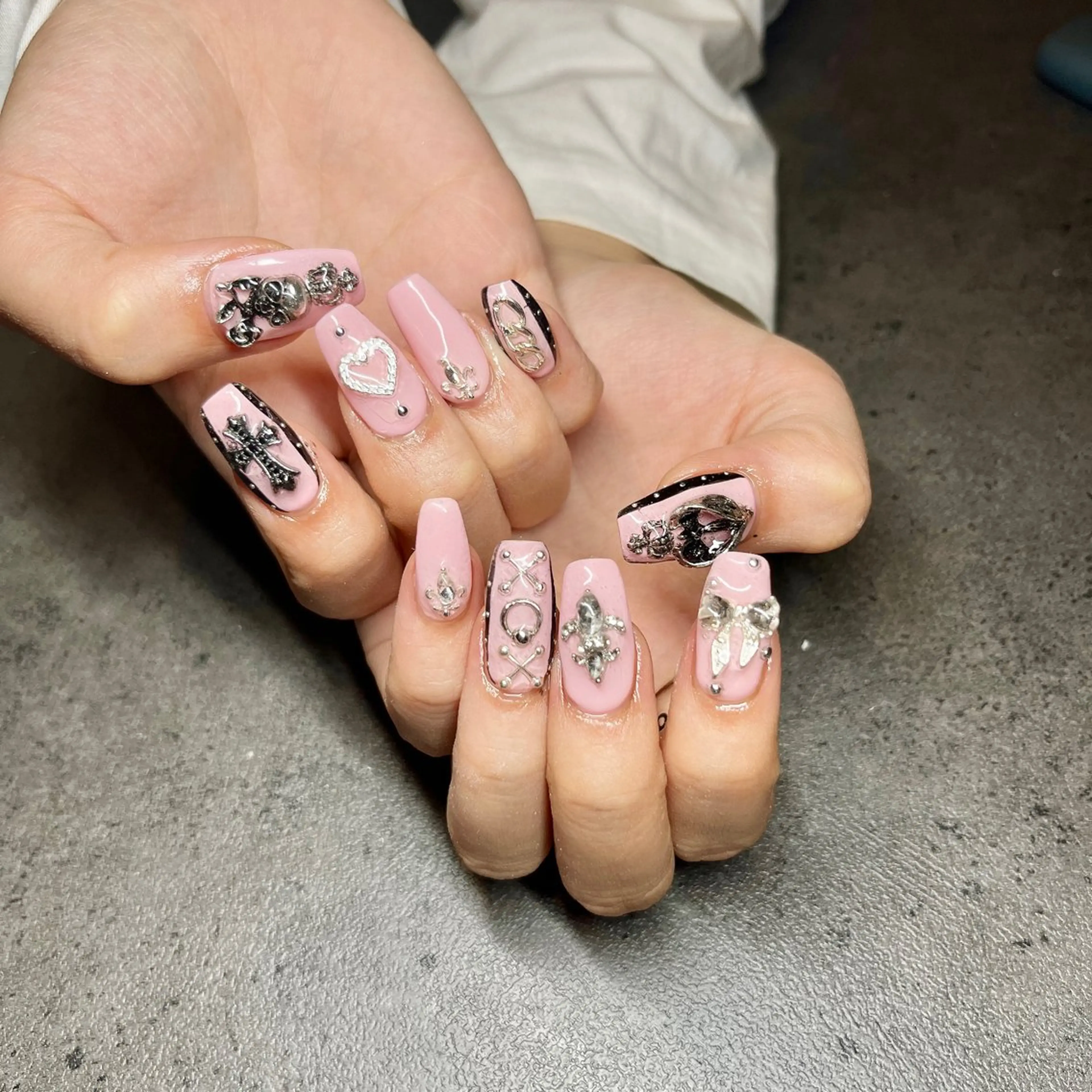 ネイル ジェルネイル ハードジェル スカルプネイル しば まなみのネイルデザイン