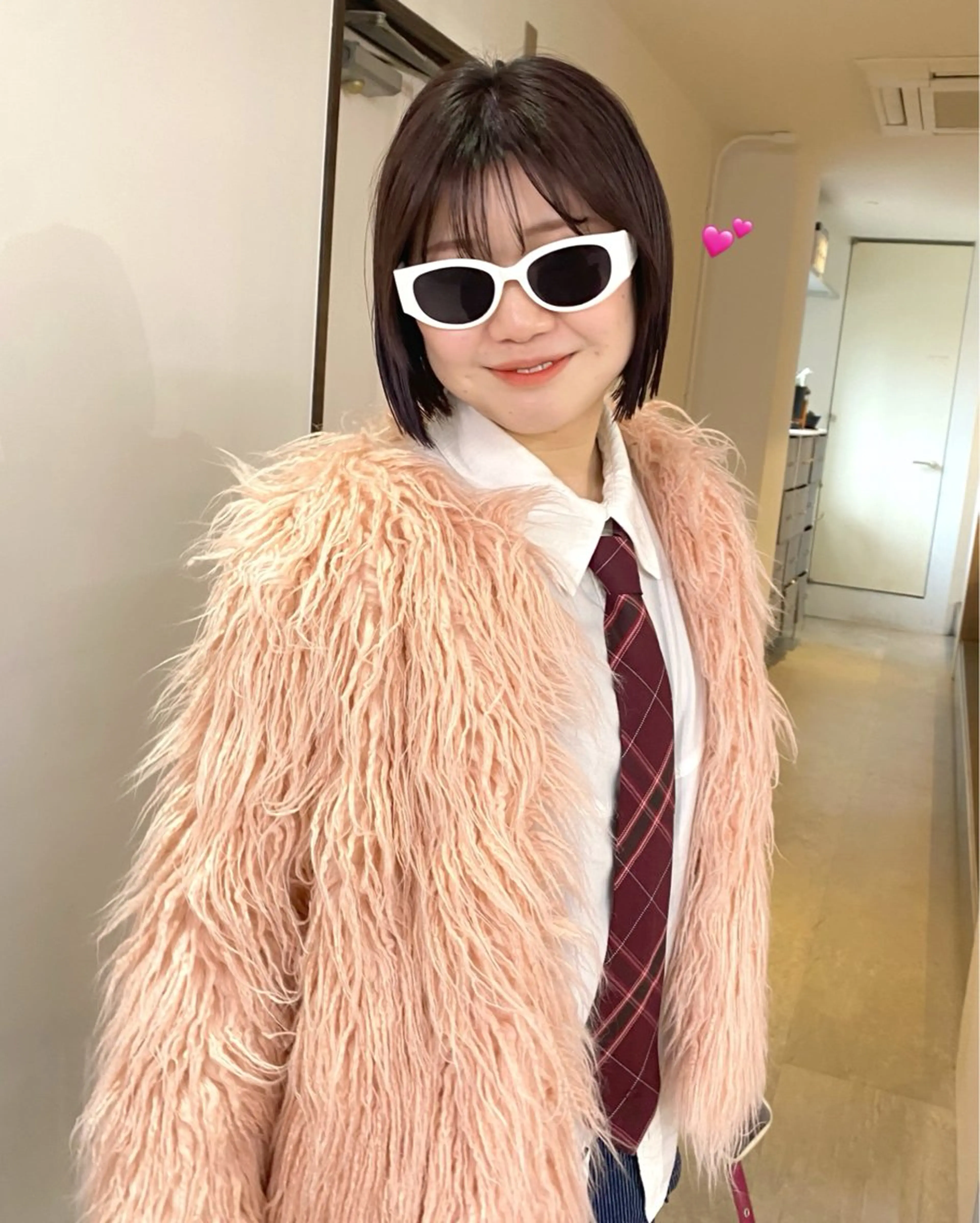 ショート 切りっぱなしボブ ショートボブ ボブレイヤー ボブ 顔まわりレイヤー mizuki/ピンク ベージュ.レイヤーのヘアスタイル