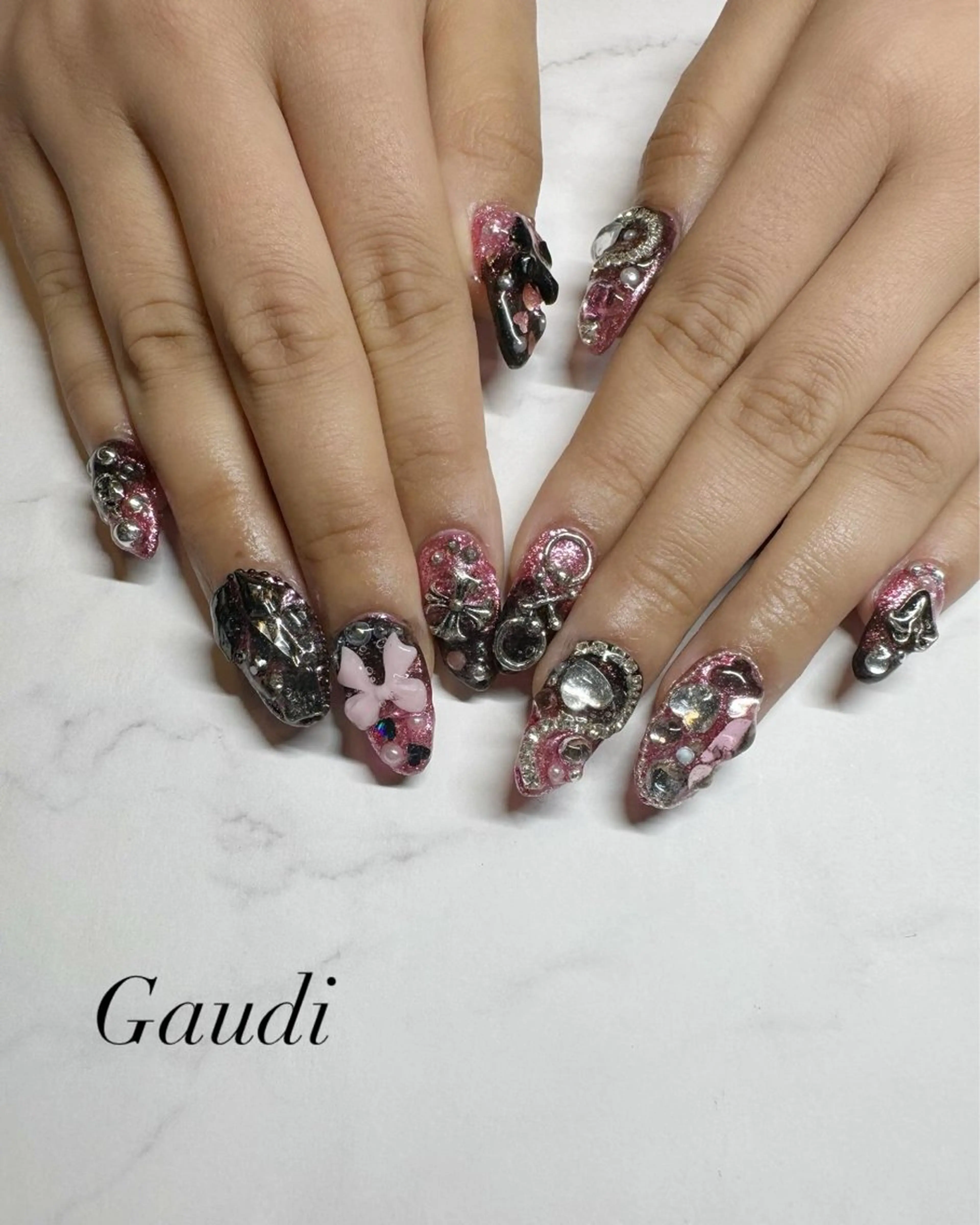 ネイル キラキラネイル ピンク Gaudi.Nail Rinaのその他イメージ