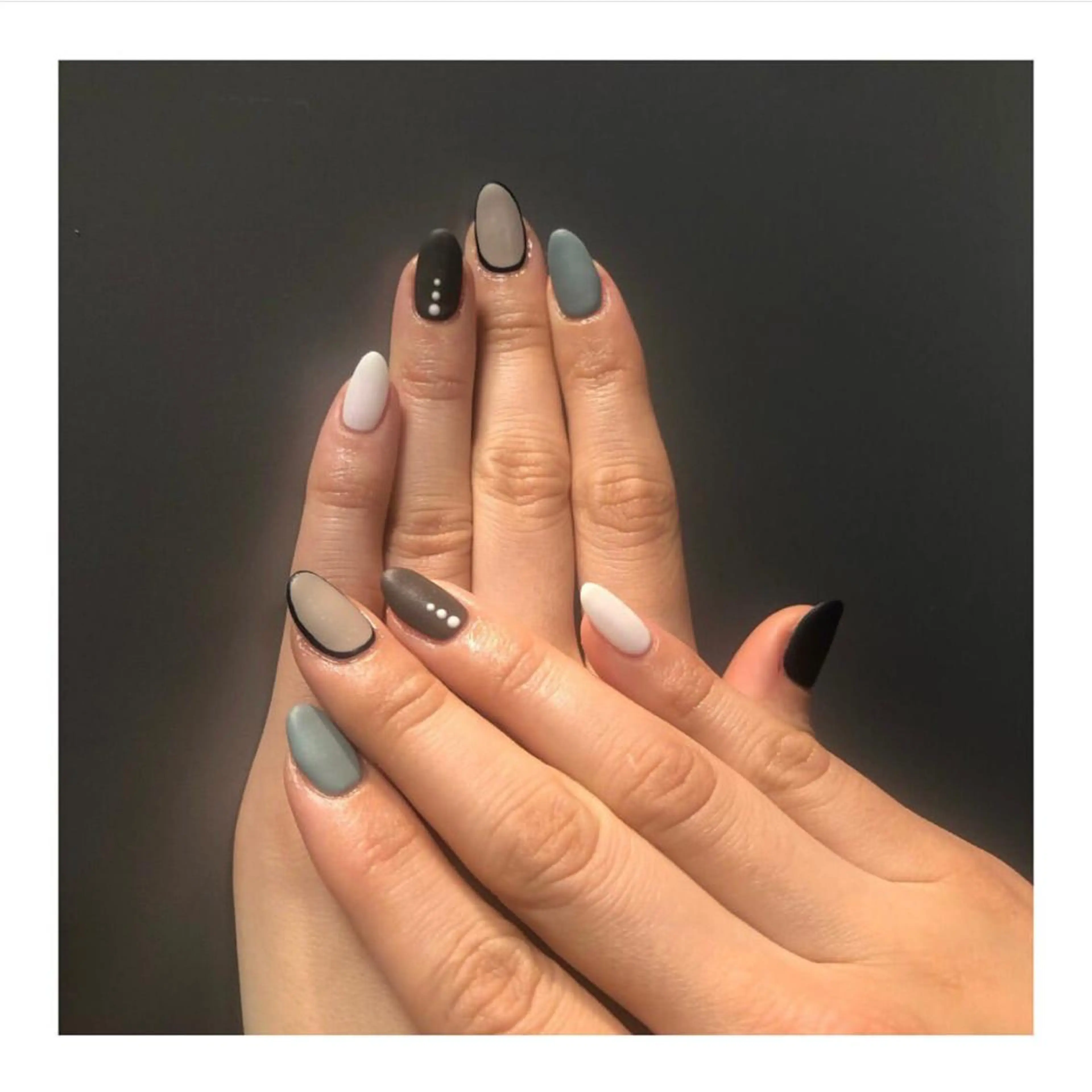 ネイル ハンドネイル フットネイル ハンドケア Nes.Nail所属・Miyagi Asamiのネイルデザイン