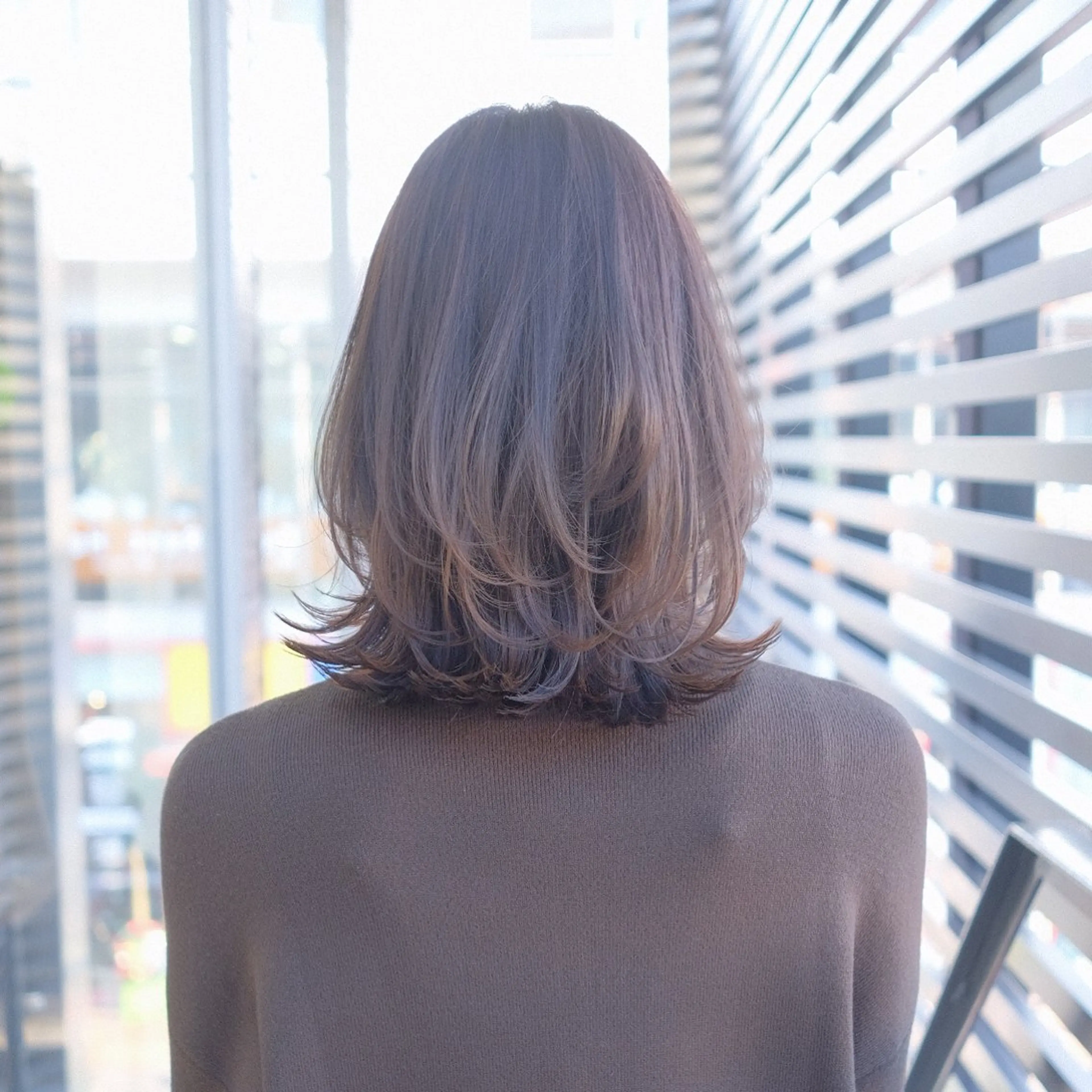 ミディアム カラー ボブ くびれヘア レイヤーカット 【表参道】ショート/ ボブ/くせ毛カットのヘアスタイル