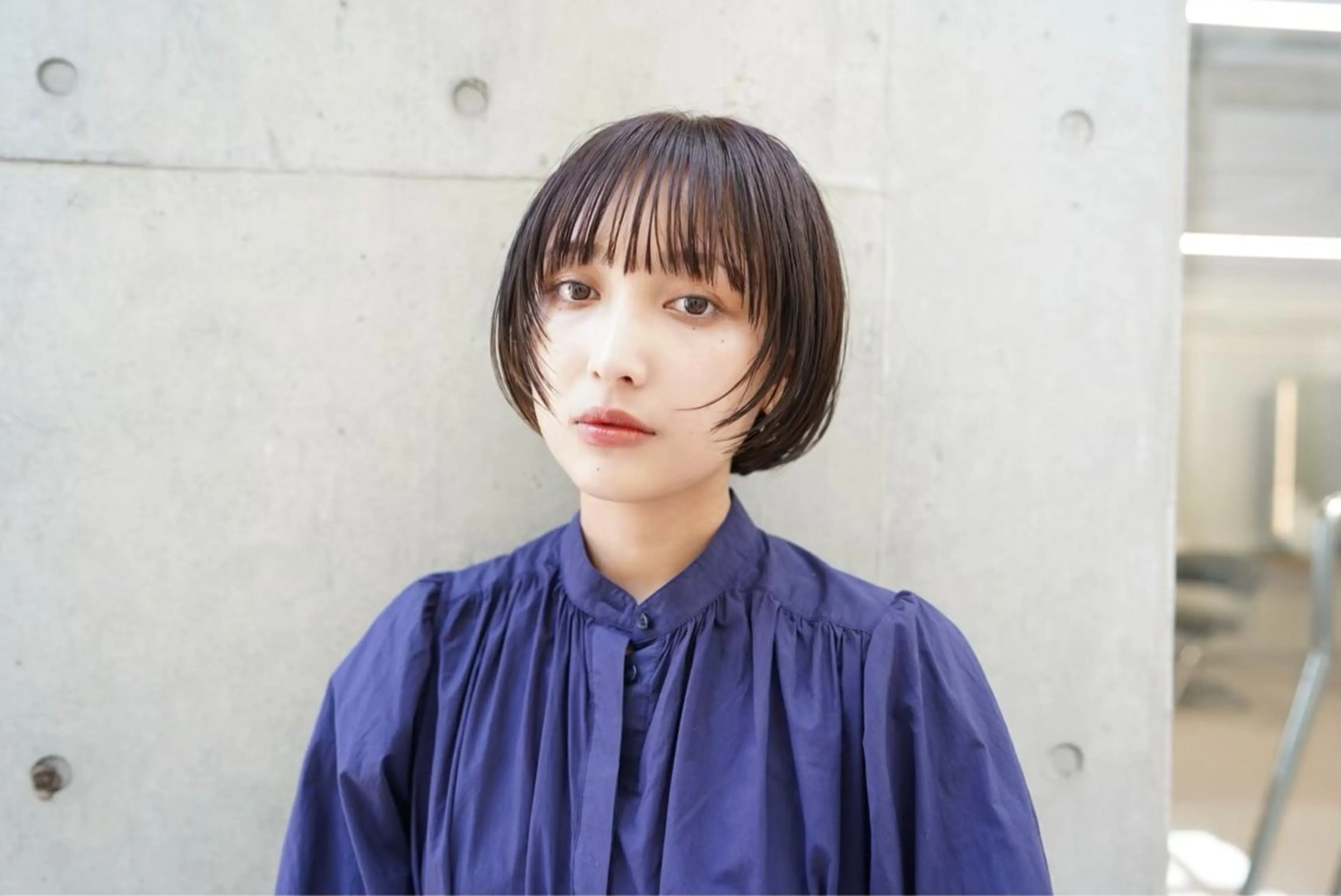 ショート ボブ カット effect横浜所属・切りっぱなしボブ/ 艶カラー/綾莉のヘアスタイル