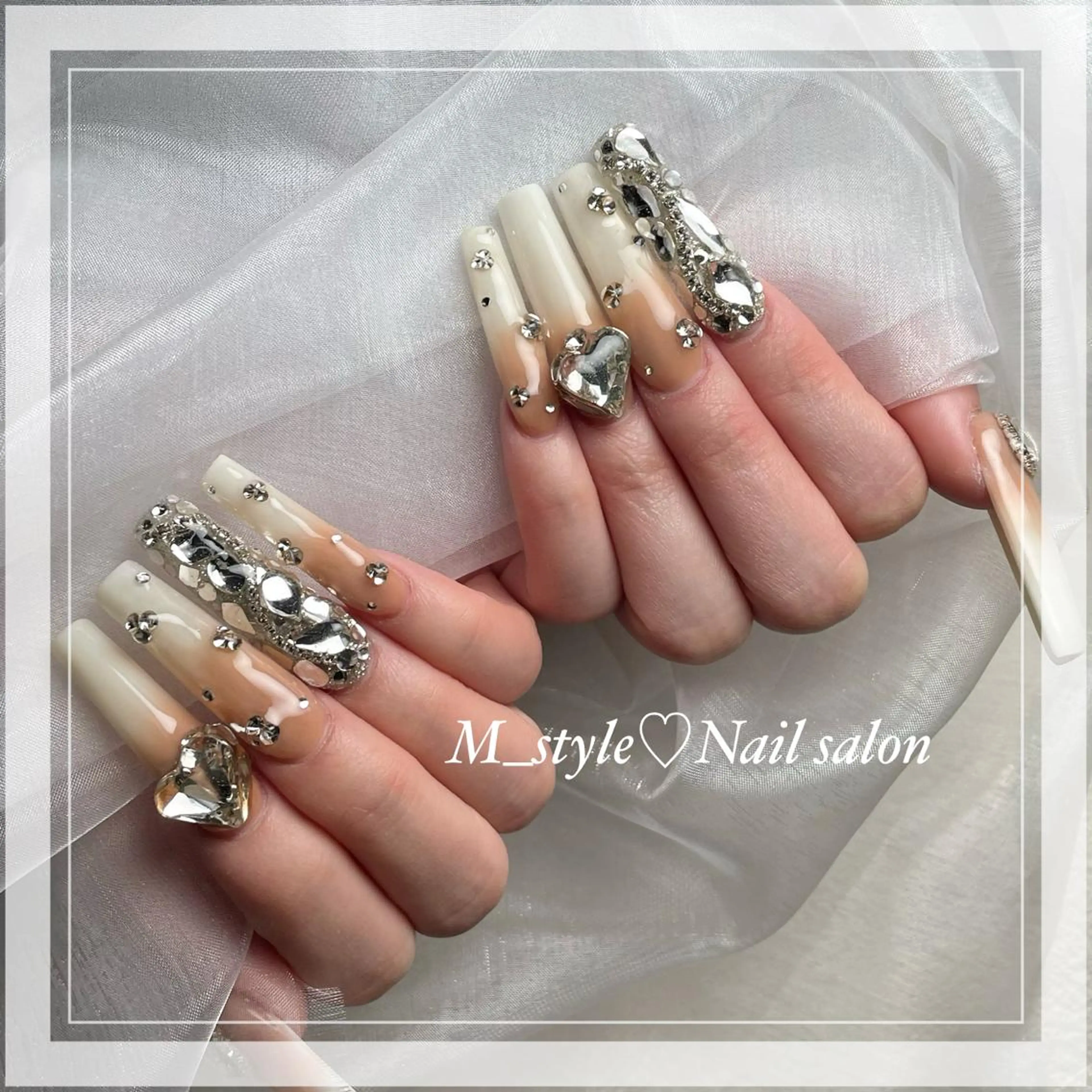 ロング ネイル ロング フレンチネイル ジェルネイル ロングネイル マグネットネイル 下妻市ﾈｲﾙｻﾛﾝ M_styleのネイルデザイン