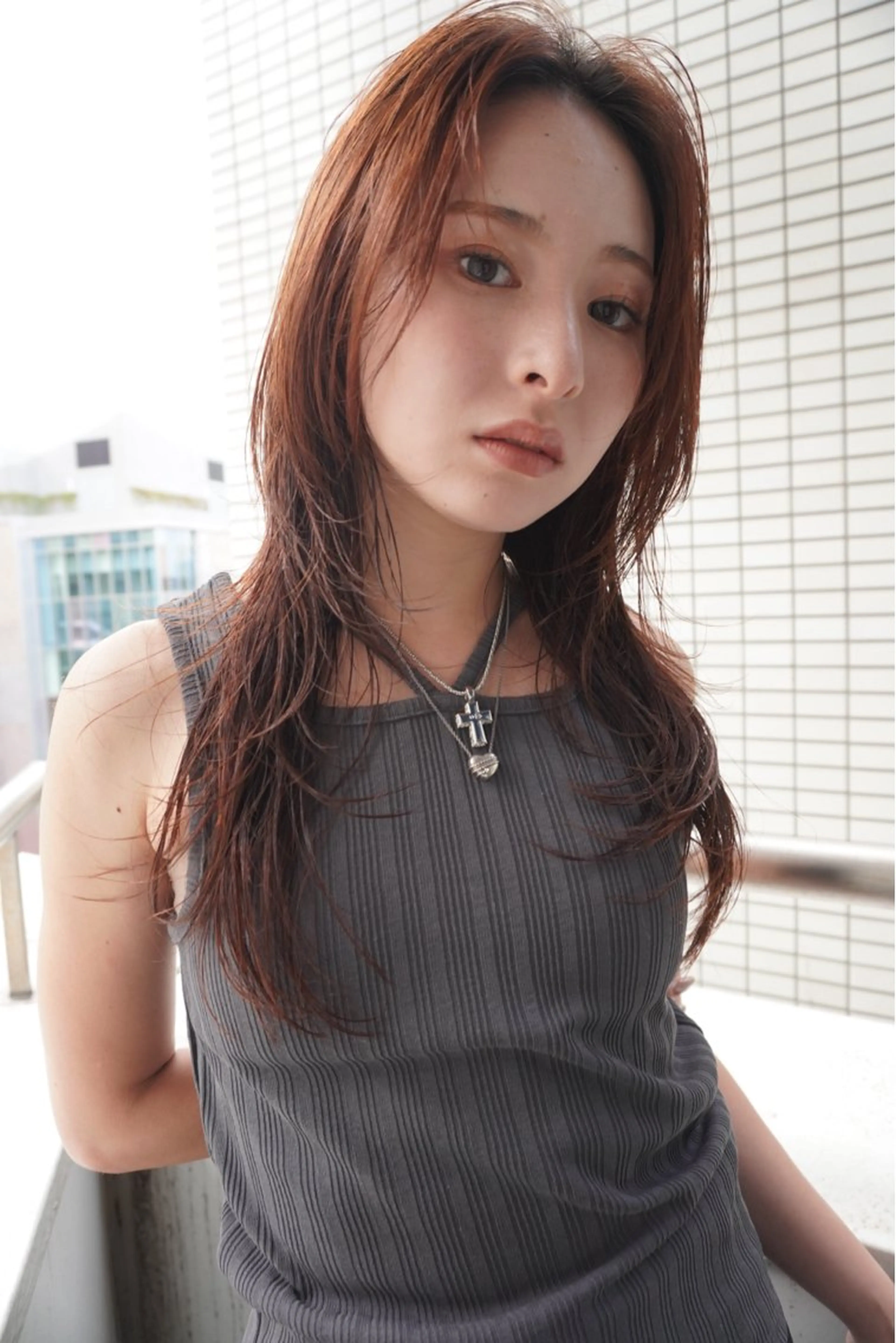 ミディアム カラー レイヤーカット シャギー カット ヘアカラー トリートメント レイヤー／似合わせ TAKUYAのヘアスタイル