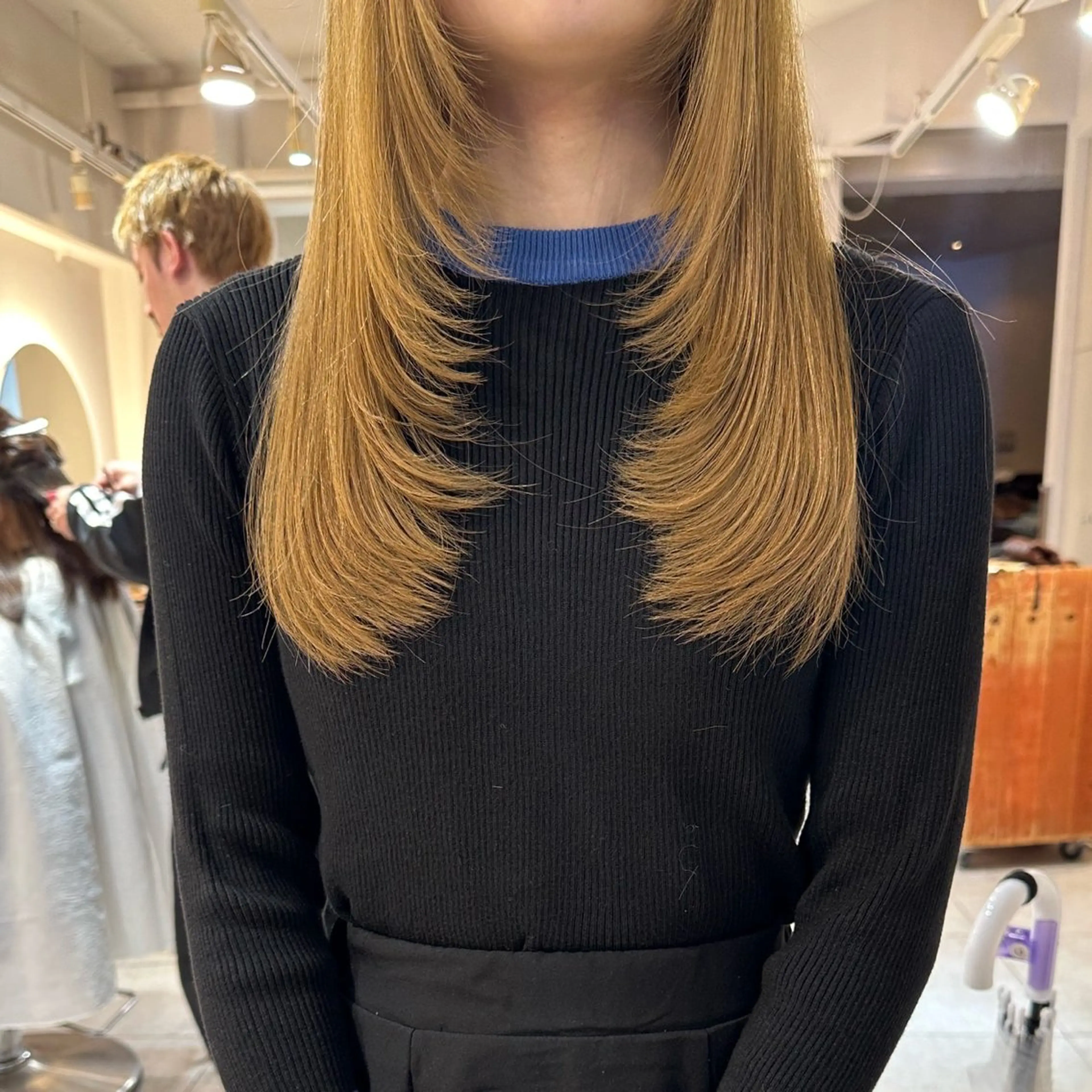 セミロング Neolive 千尋のヘアスタイル